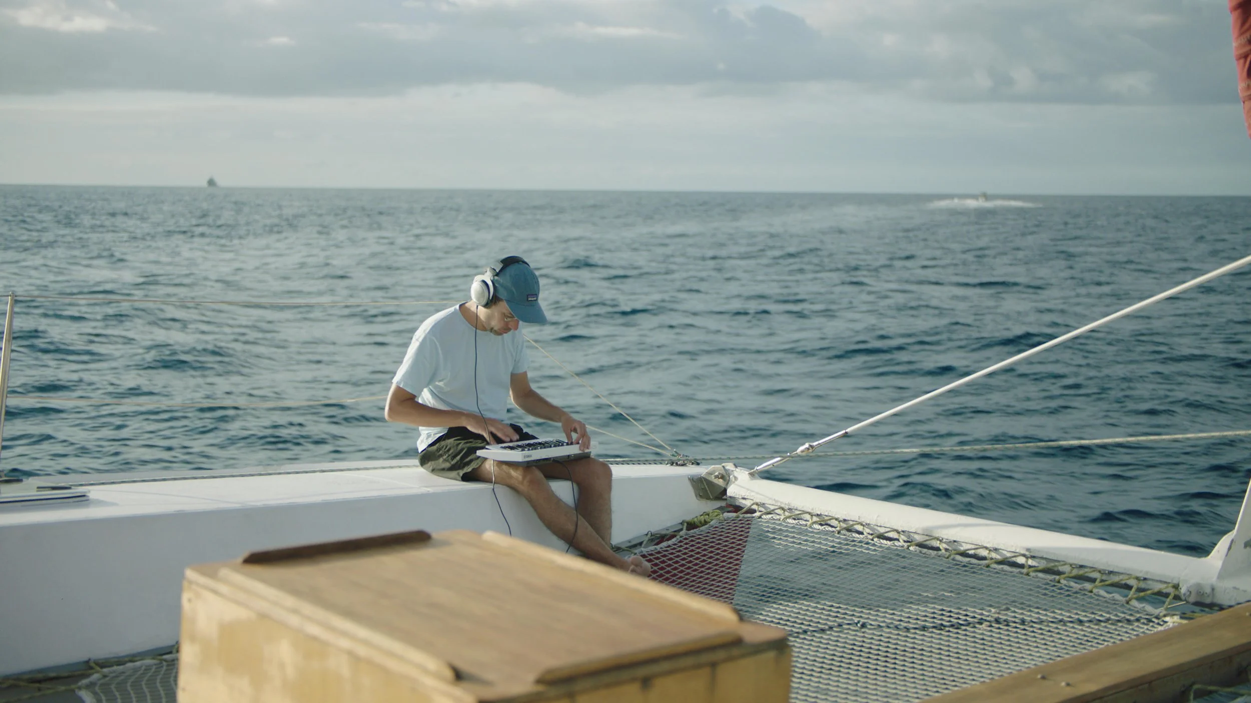 The Whale and the Musician FIPADOC Interview : How To Sing a Duet With a Whale