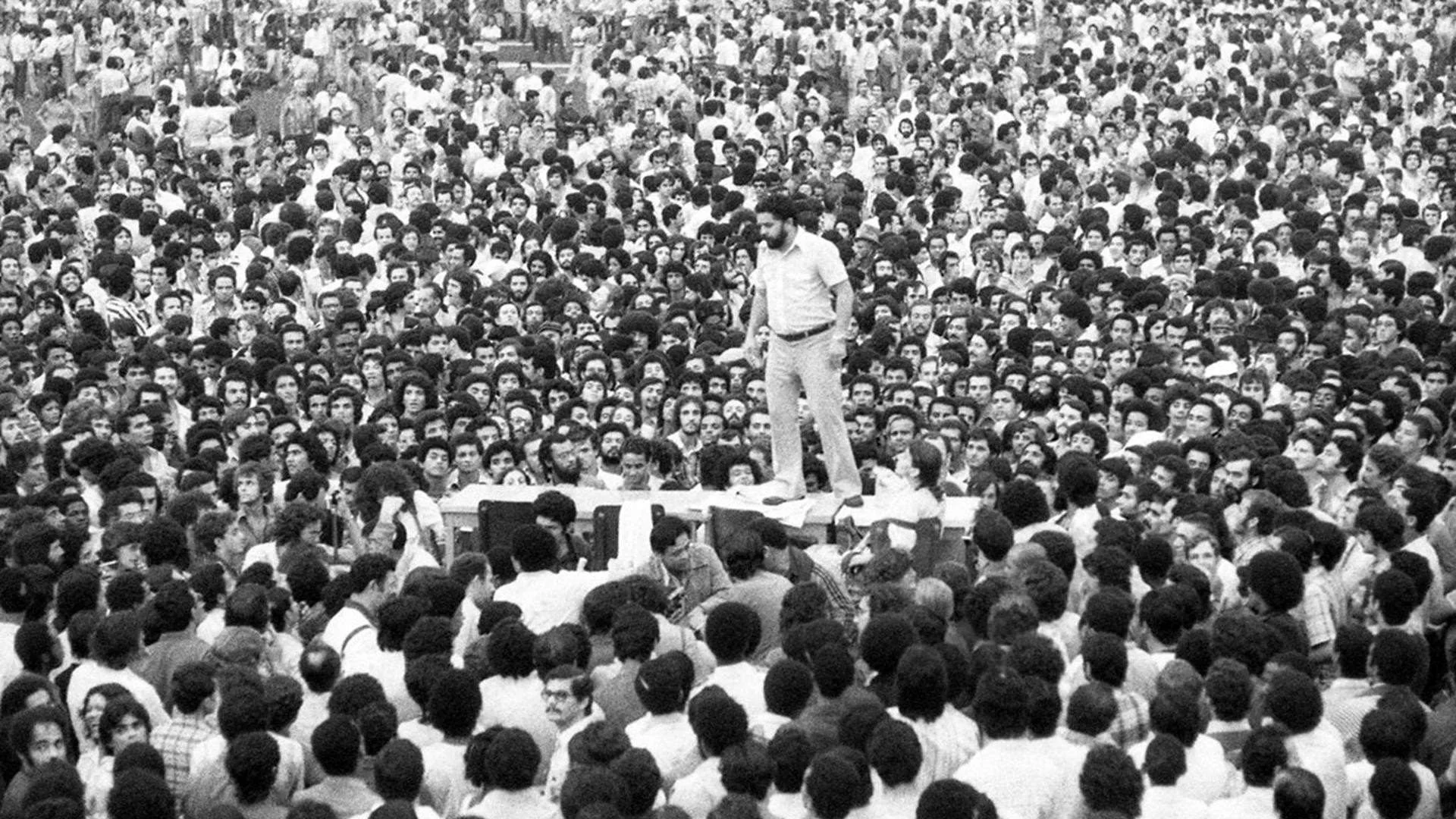 7 iconic non-fiction films to understand Brazil’s election