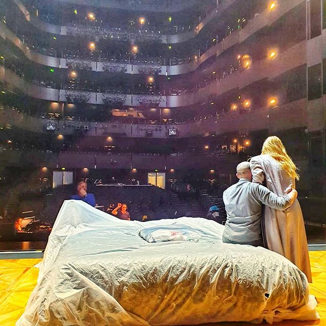 First stage rehearsal @operadelyon for #lessonsinloveandviolence with baritone @stephanedegout 💗💗📷 by my lovely stage daughter @ocean.bcook with conductor @alexandrebloch #opera #georgebenjamin #katiemitchell #martincrimp #happyfamily #lyonfrance