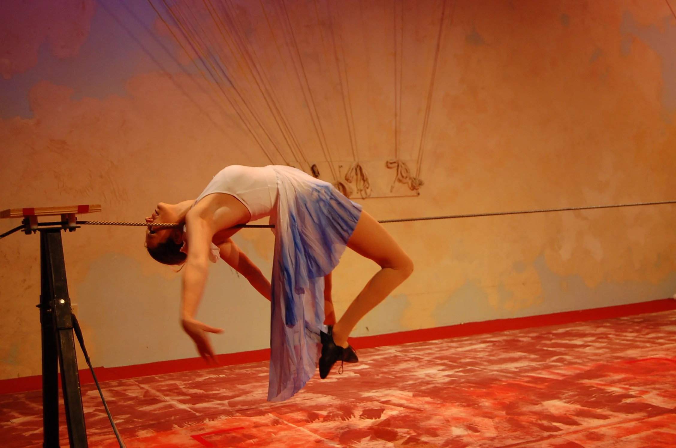 Tightwire, Laydown