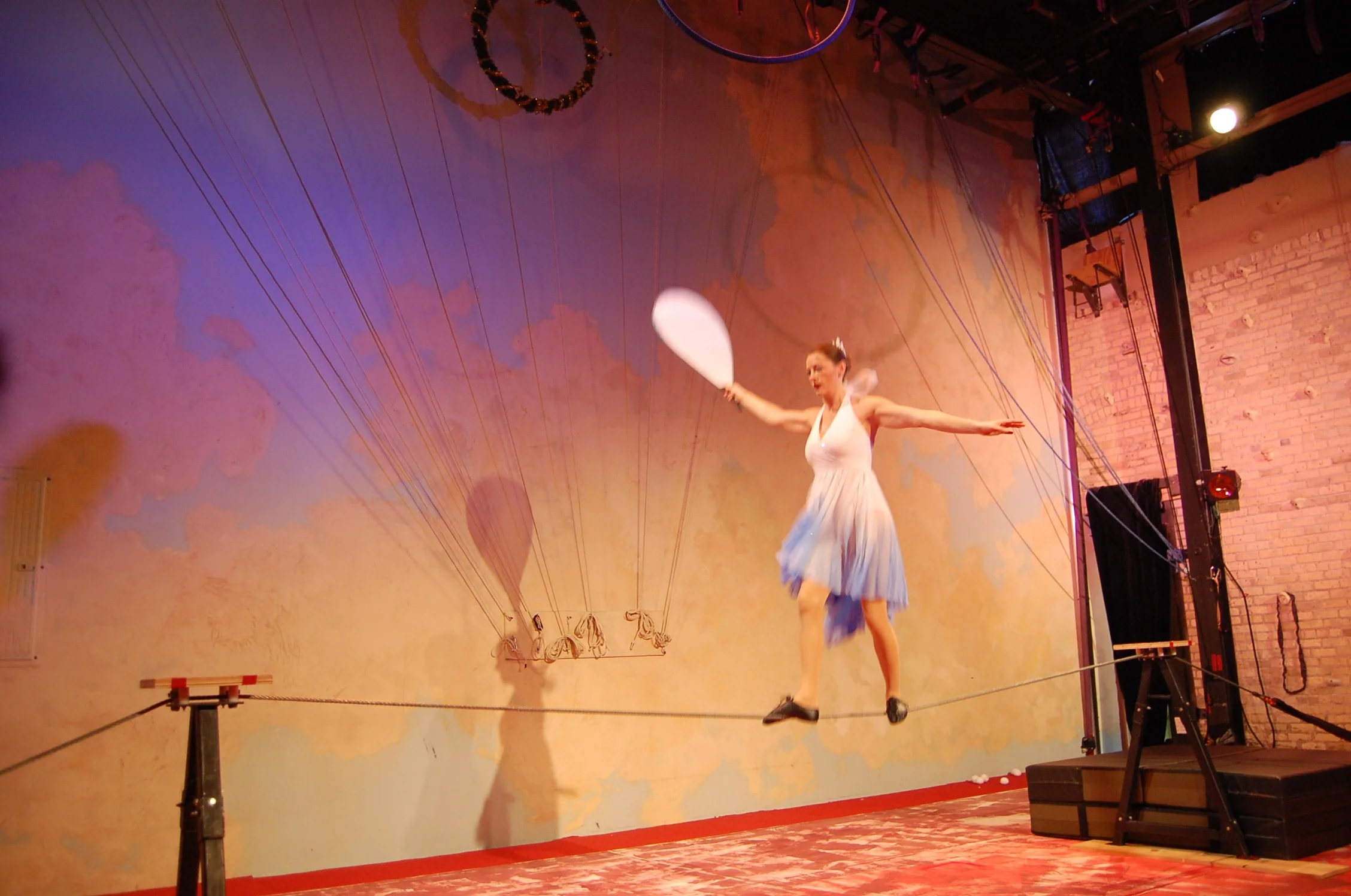 Tightwire, Running