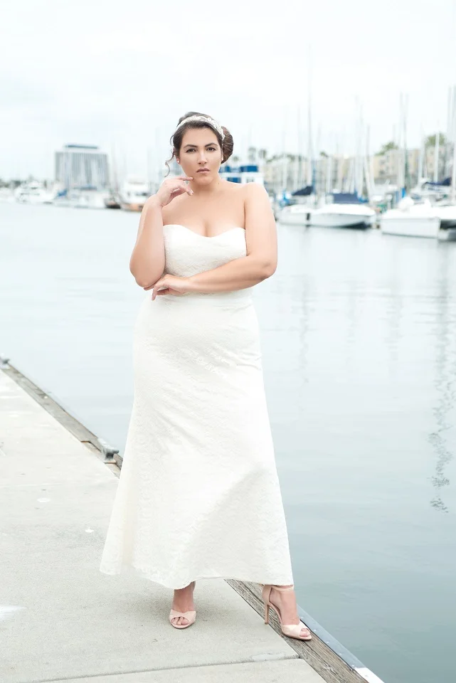 vollkommenbraut-curvy-mermaid-brautmode-accessoires-plus-size-brautkleider-abendkleid-hamburg-watters-wtoo-bridesmaid-brautjungfer.jpg
