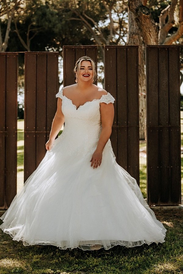 vollkommenbraut-bridalstar-becky-plus-size-brautkleid (2).JPG