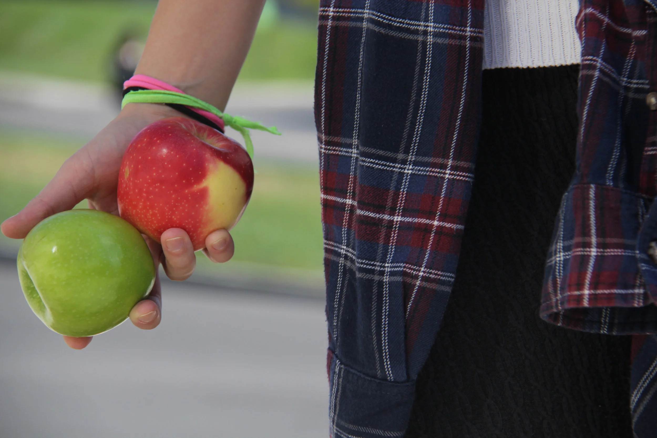 How To Spot An Apple Picker (In A Heartbeat)