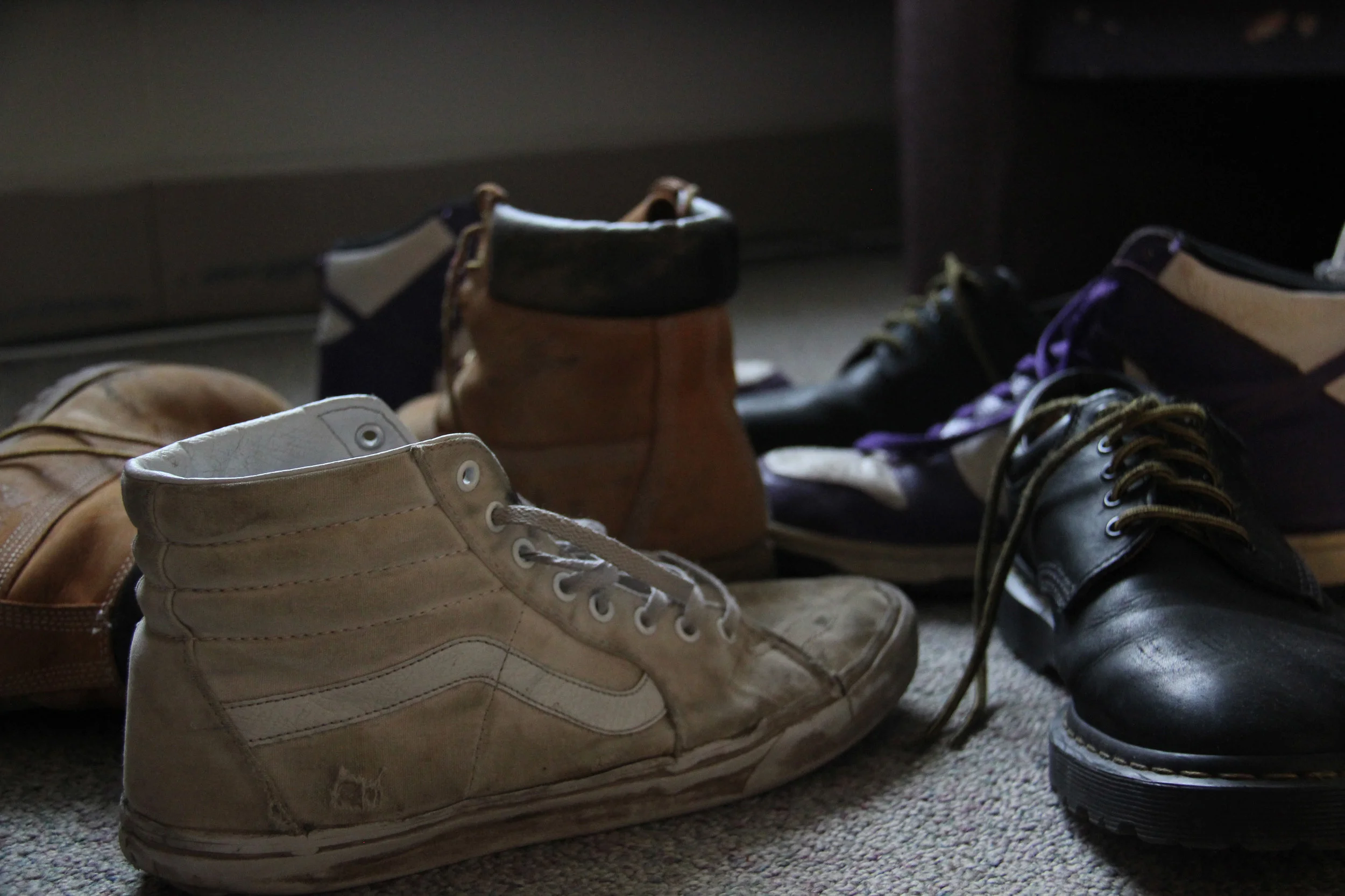 How the Guys You Date in College Are Like the Shoes You Wore in Middle School