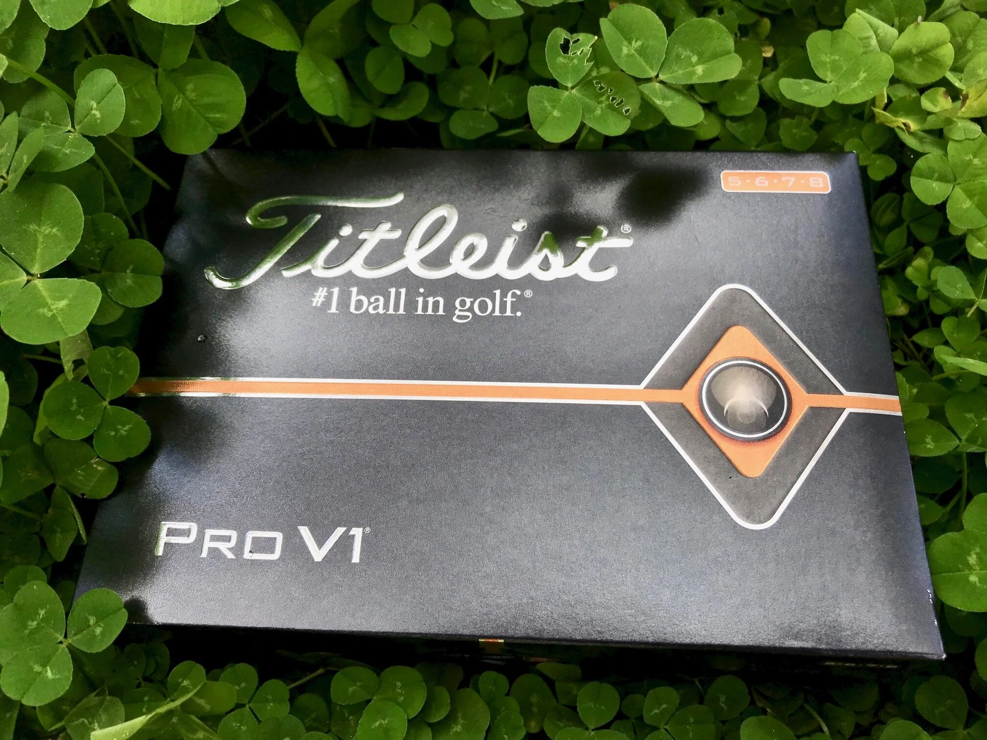 titleist clover balls