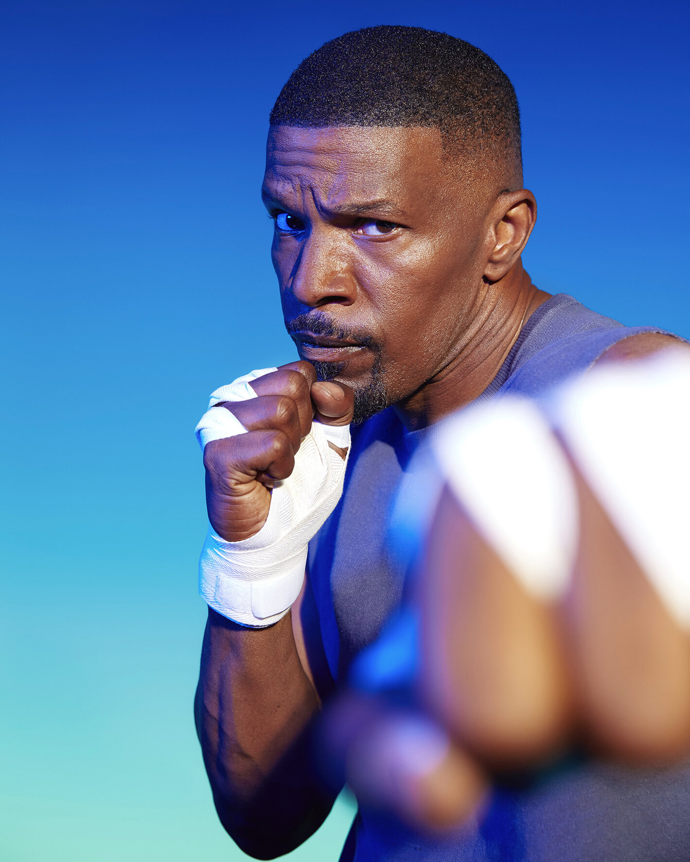 210629_mens_health_jamie_foxx_07_746_f3_rgb 2.jpg
