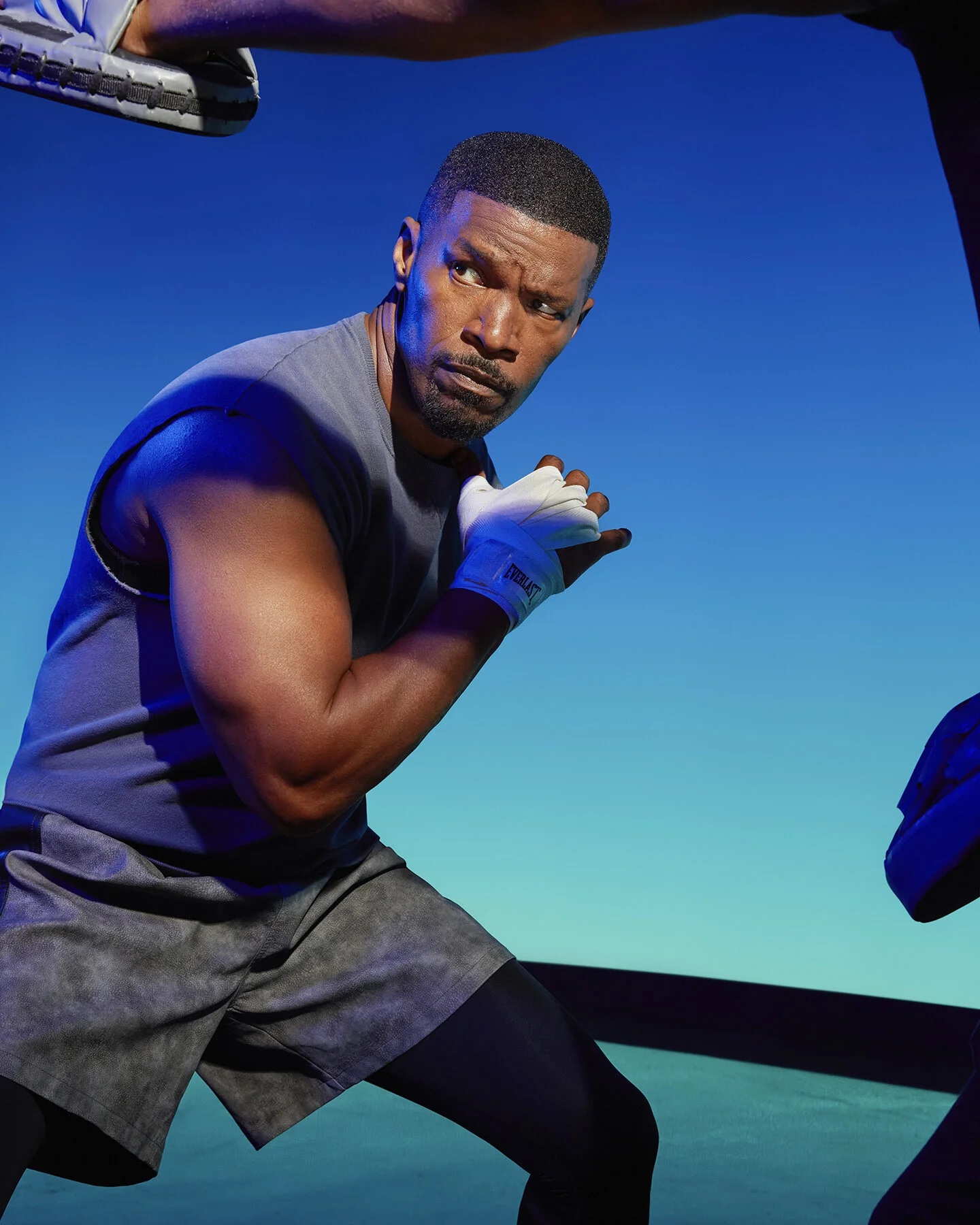 210629_mens_health_jamie_foxx_07_856_f3_rgb 2.jpg