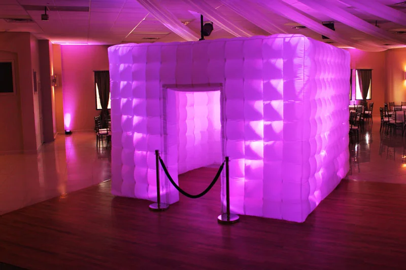 Inflatable-Photo-Booth-1.jpg