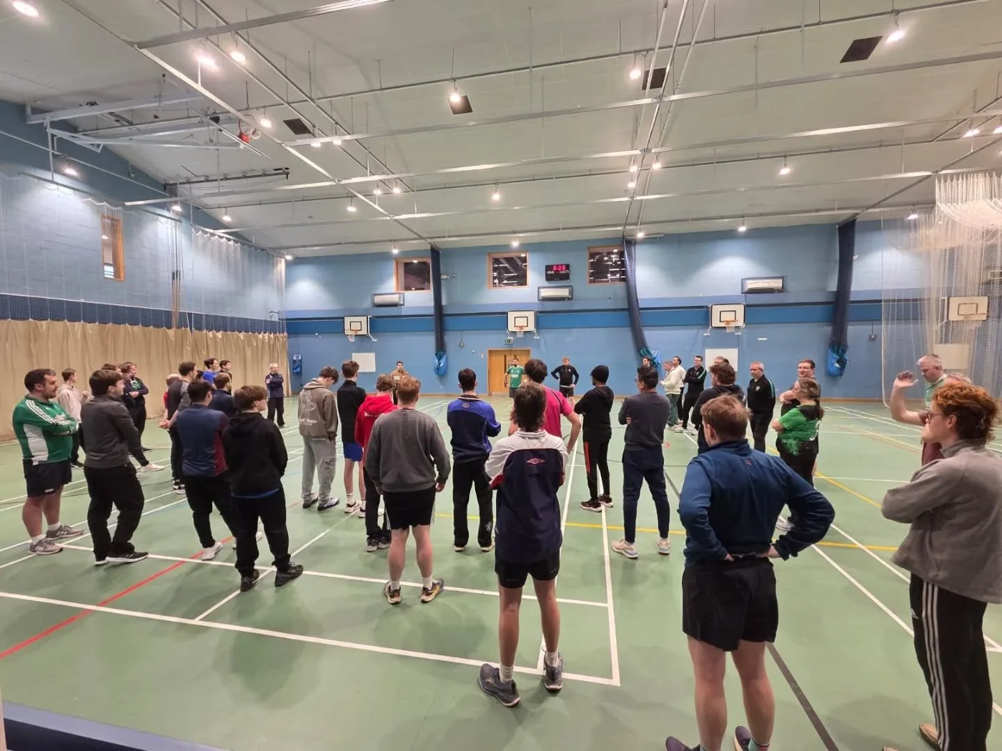 Great start to the season!

Over 50 players attended our first indoor cricket training session this morning, with plenty of new faces and a fantastic turnout from our junior members too.

🏏 We are looking forward to next week already.

 New players 