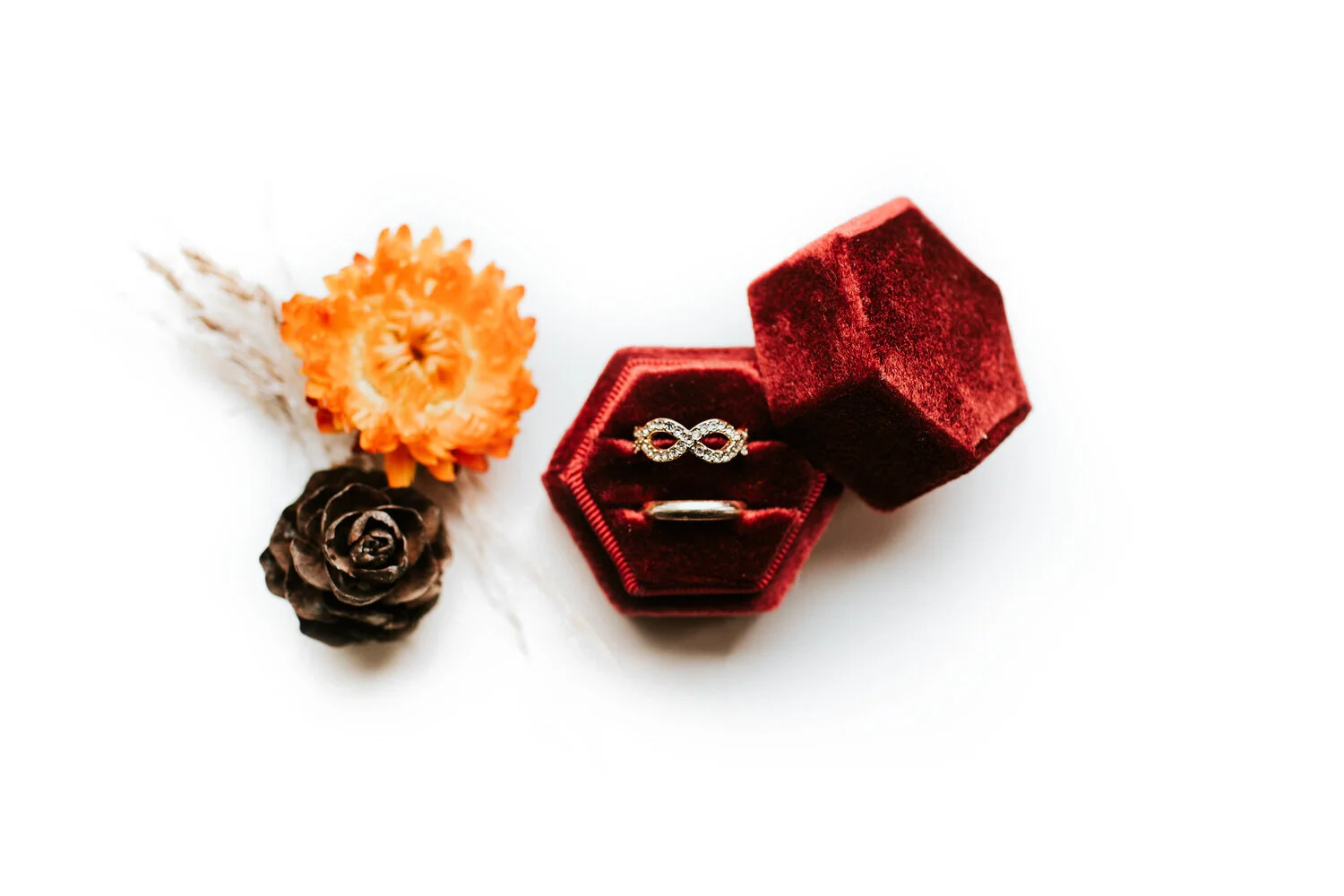 Deep Red Double Slot Ring Box