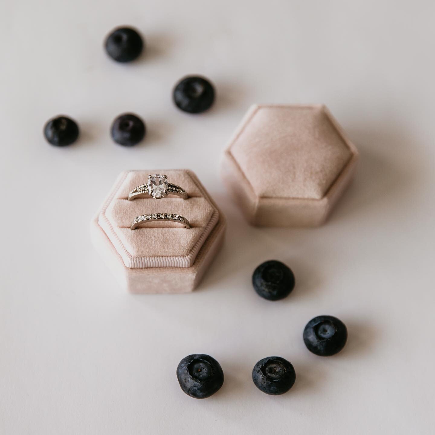 There isn&rsquo;t a more important piece of jewelry than your engagement ring and wedding band, our ring boxes provide safe storage for your rings with a soft velvet liner 🧡

#yeg #yyc #yvr #yyt #shoplocal #yegshoplocal #yycshoplocal #yyz #toronto #