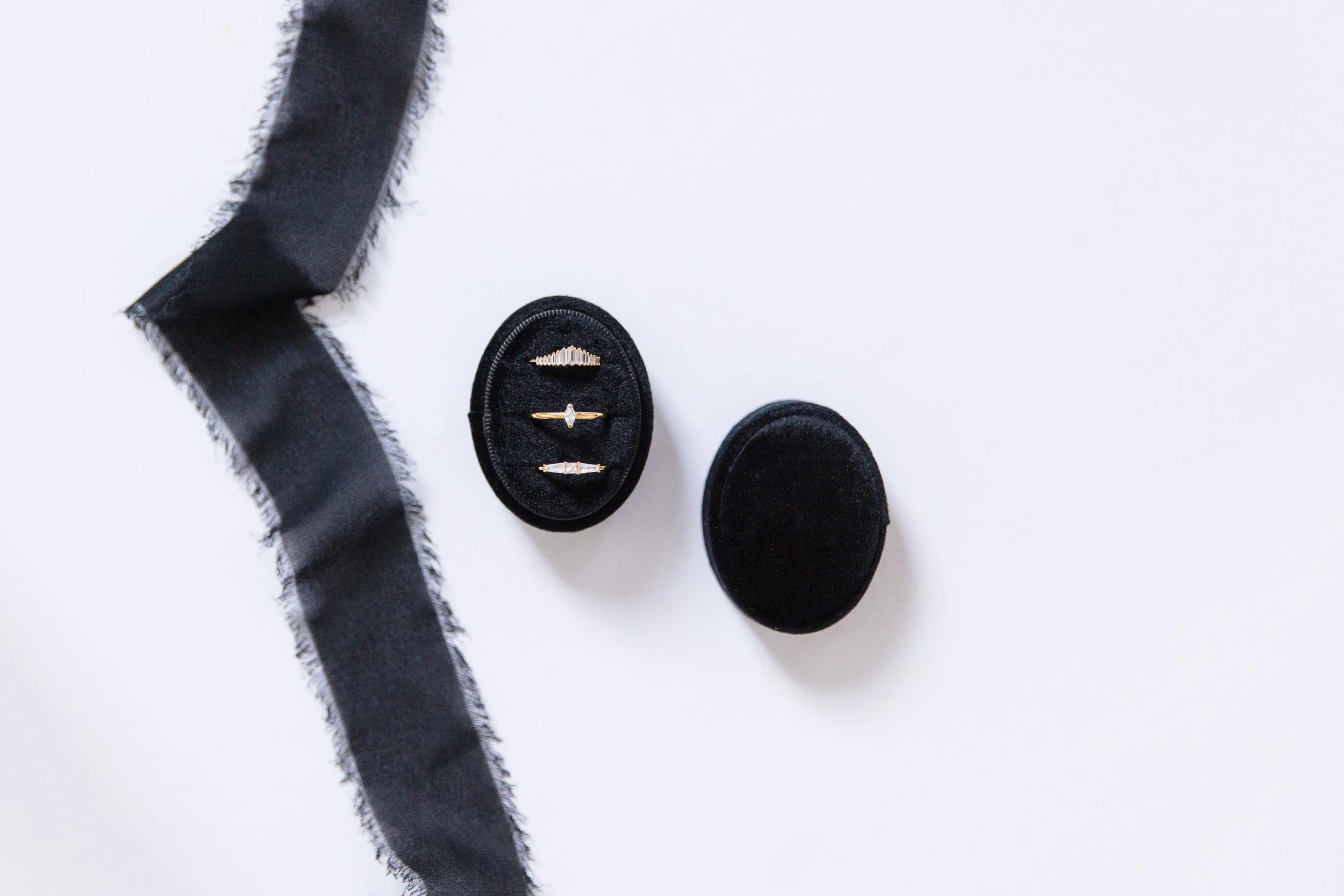 Midnight Black Oval Triple Slot 4.jpg