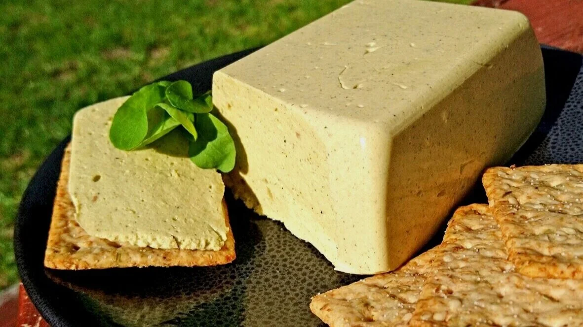Hemp Connect vegan hemp heart cheese