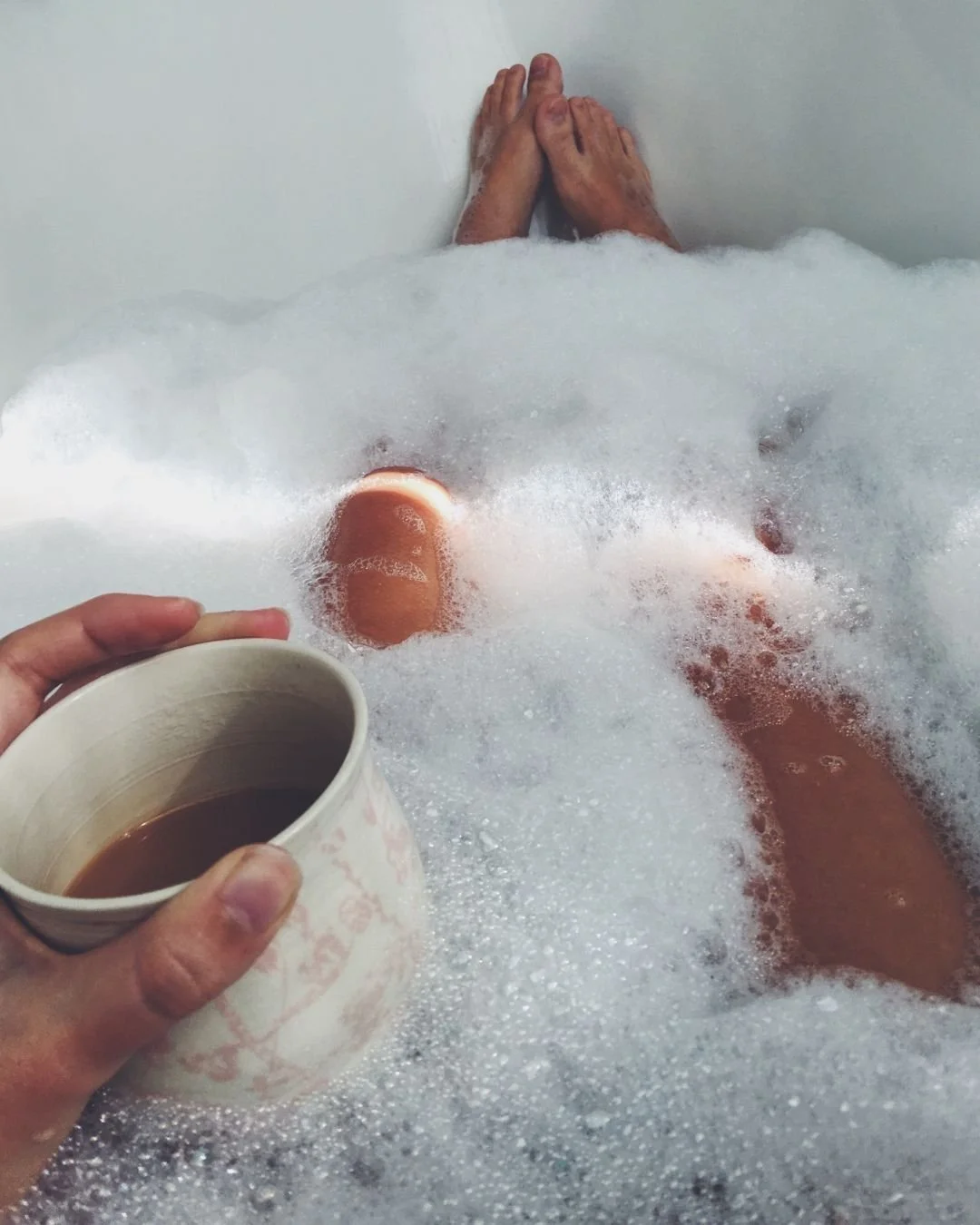 Don&rsquo;t forget to lock in a little R&amp;R this week!

Who's with me?

Happy Monday Beauties

Love NAOH HQ/

#monday y #weekendwellspent #bath #relax #unwind #bubbles #chill #vibe #zen #selfcare #selflove