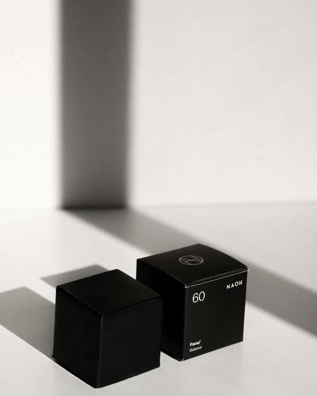 Your fuss-free daily face ritual 👇🏻

1️⃣ Wet face and Face Cube
2️⃣ Gently massage into skin
3️⃣ Rinse and follow with your favourite skincare

Use morning and night for a clean, balanced complexion.

For the full NAOH experience, pair with your fa