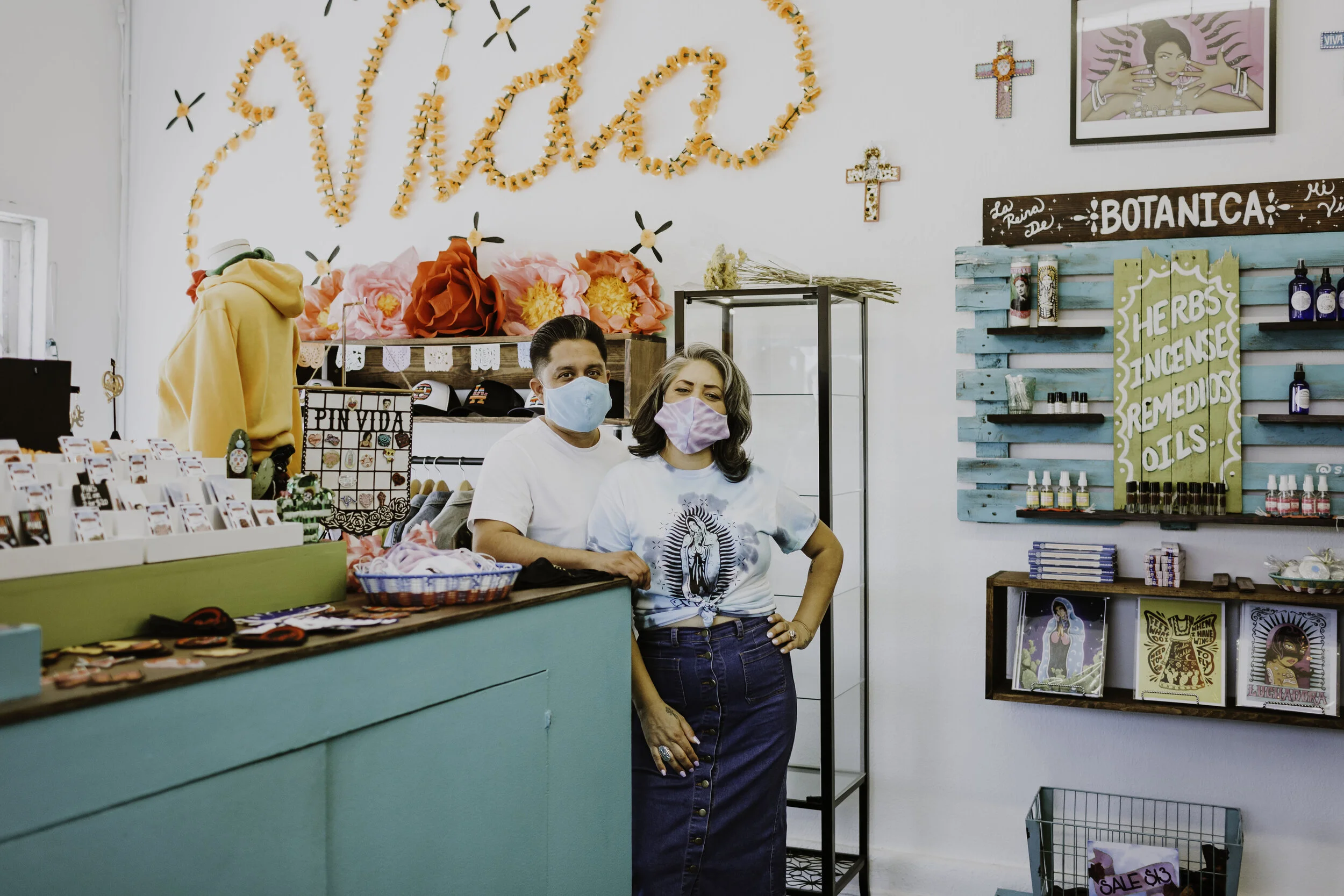 Husband and Wife, Noelle and Dominic | Photo by Vanessa Gonzalez Photography