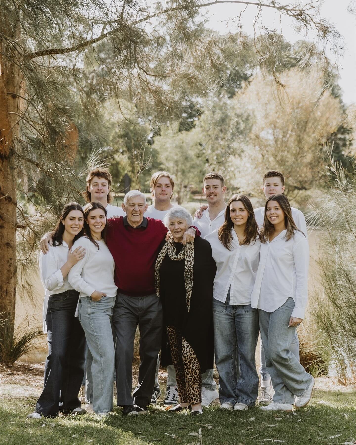 Extended family photoshoot&hellip;cousins getting together surprising their grandparents with morning to remember. We laughed, talked, shared stories&hellip;and I captured it all. Thank you, this was truly special.
