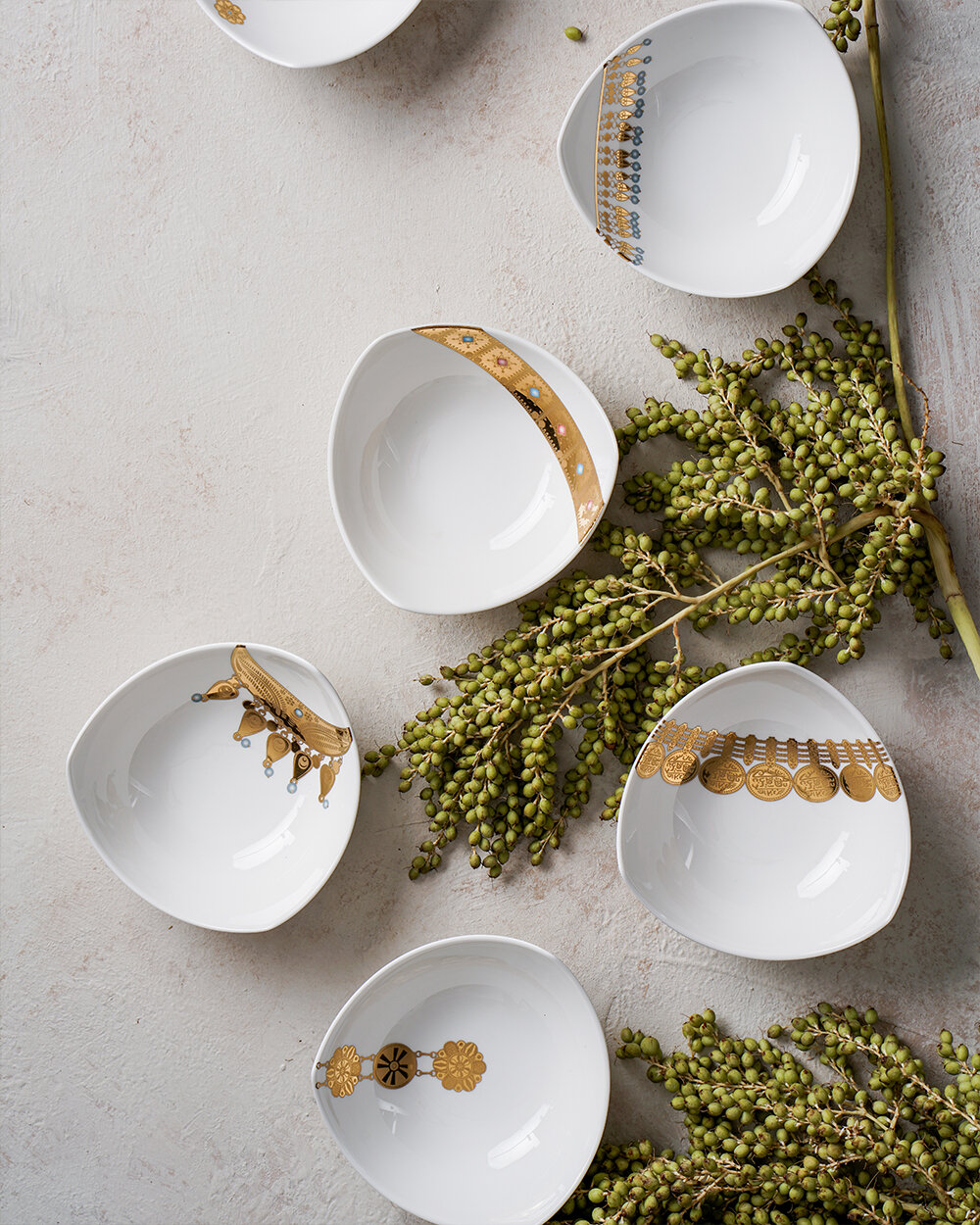 Plates &amp;amp; Bowls