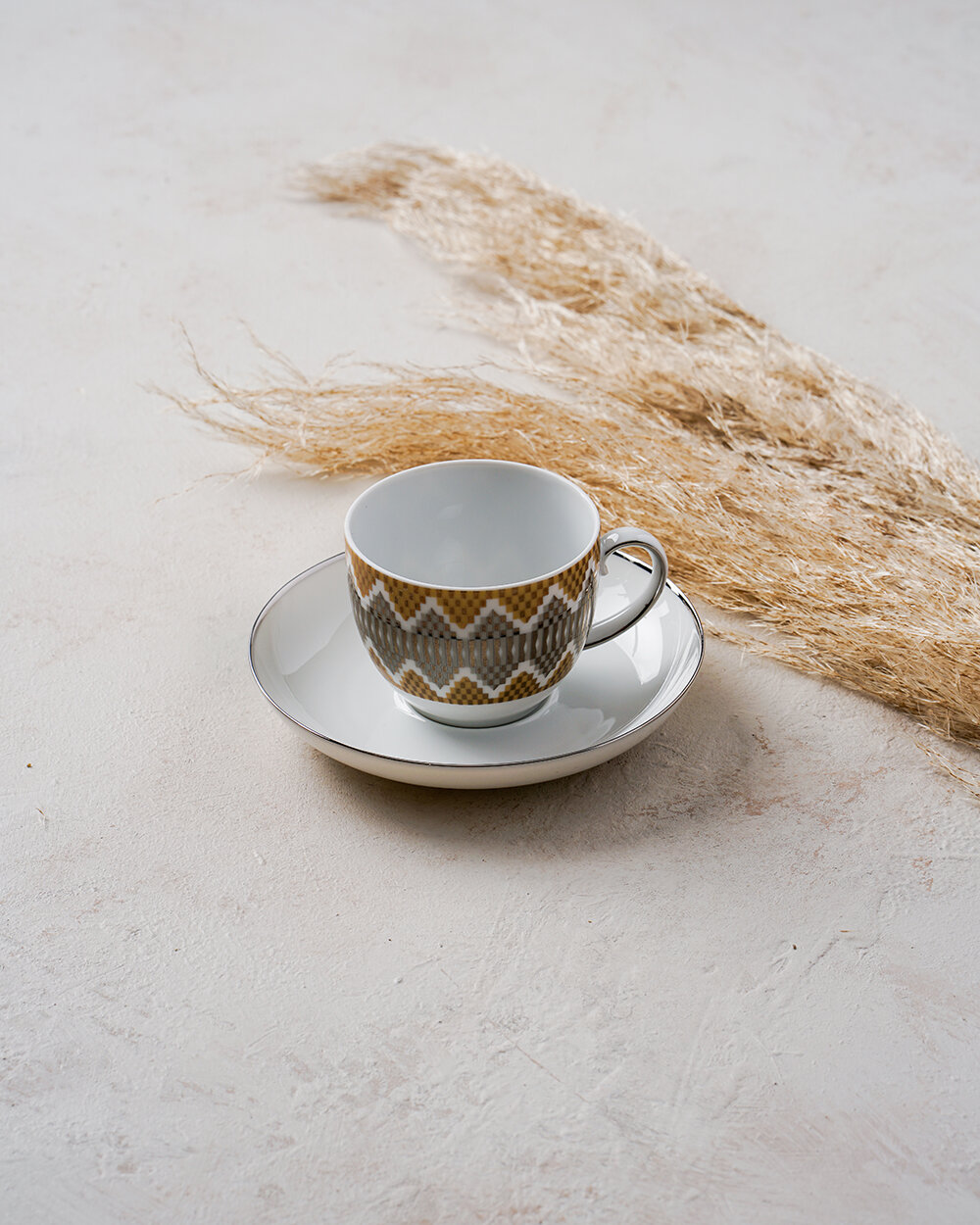 Coffee / Tea Cups &amp; Saucer