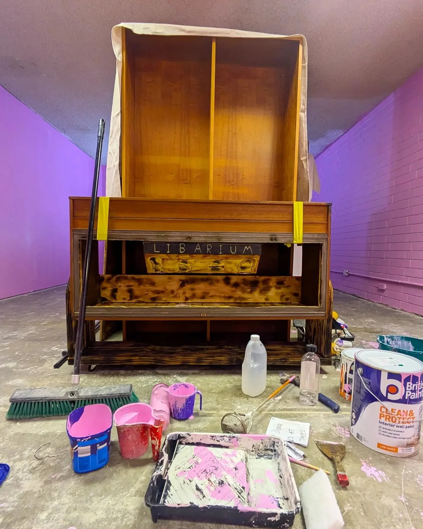 👀👀👀

Hello everyone! IRL Infoshop collective has missed seeing you all in the library. This post is an update about where things are at. We can't wait to welcome you into this space once we open! 

The new Incendium Radical Library space will be a