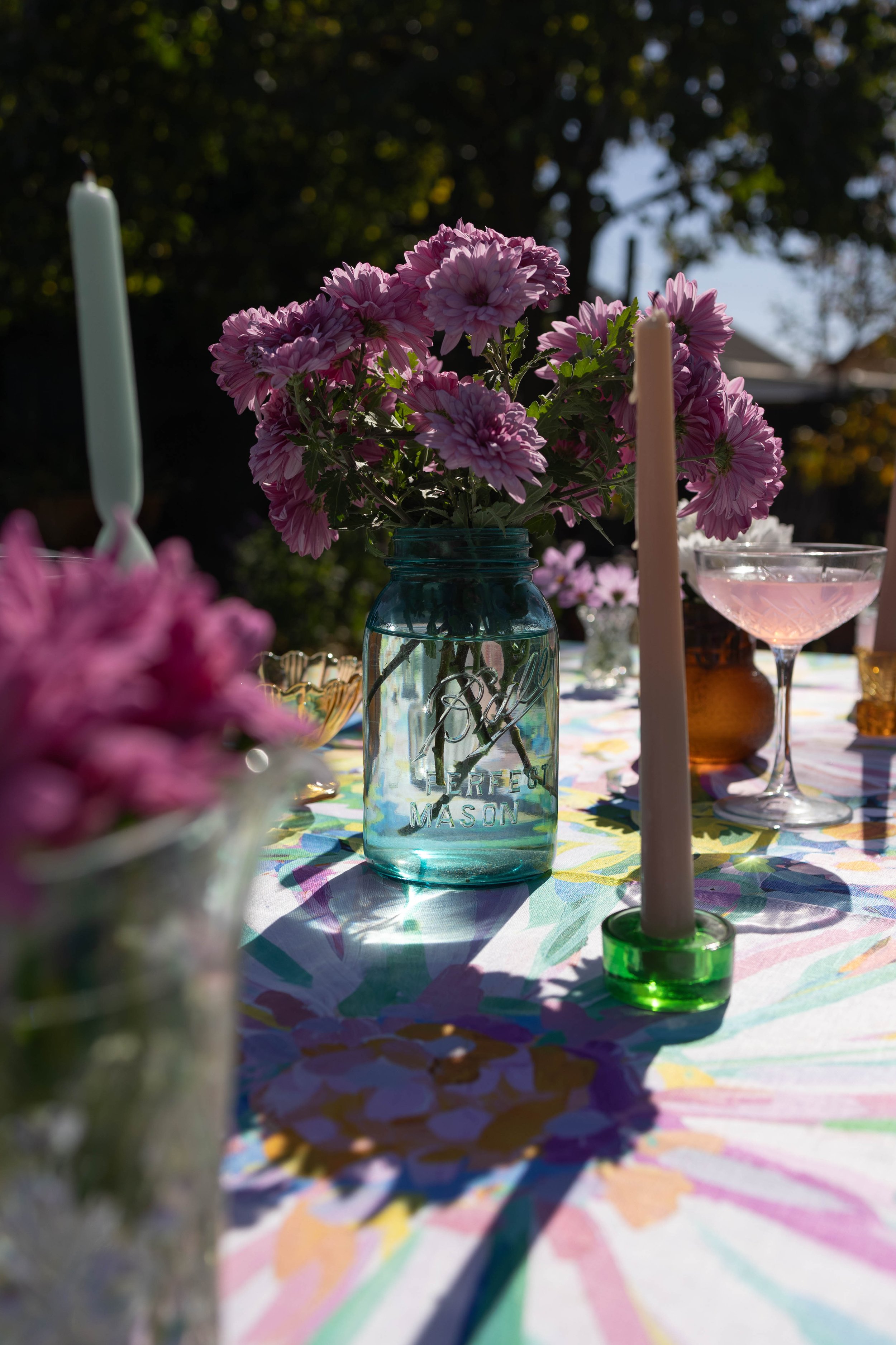 Lo1vesMe,LovesMeNot_Tablecloth-Web-30.jpg