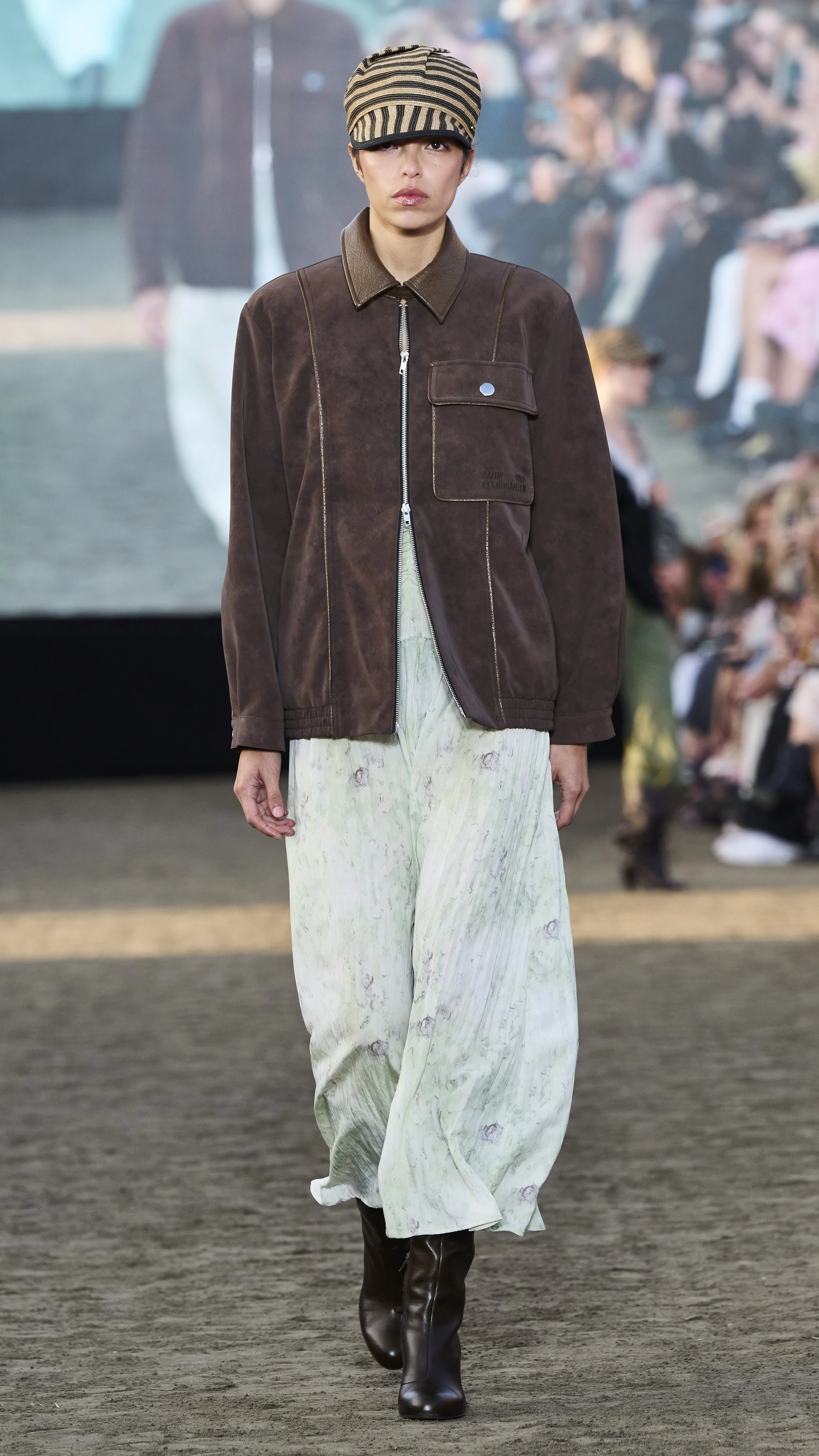 Look 8 of 32 Baum und Pferdgarten SS26.jpg