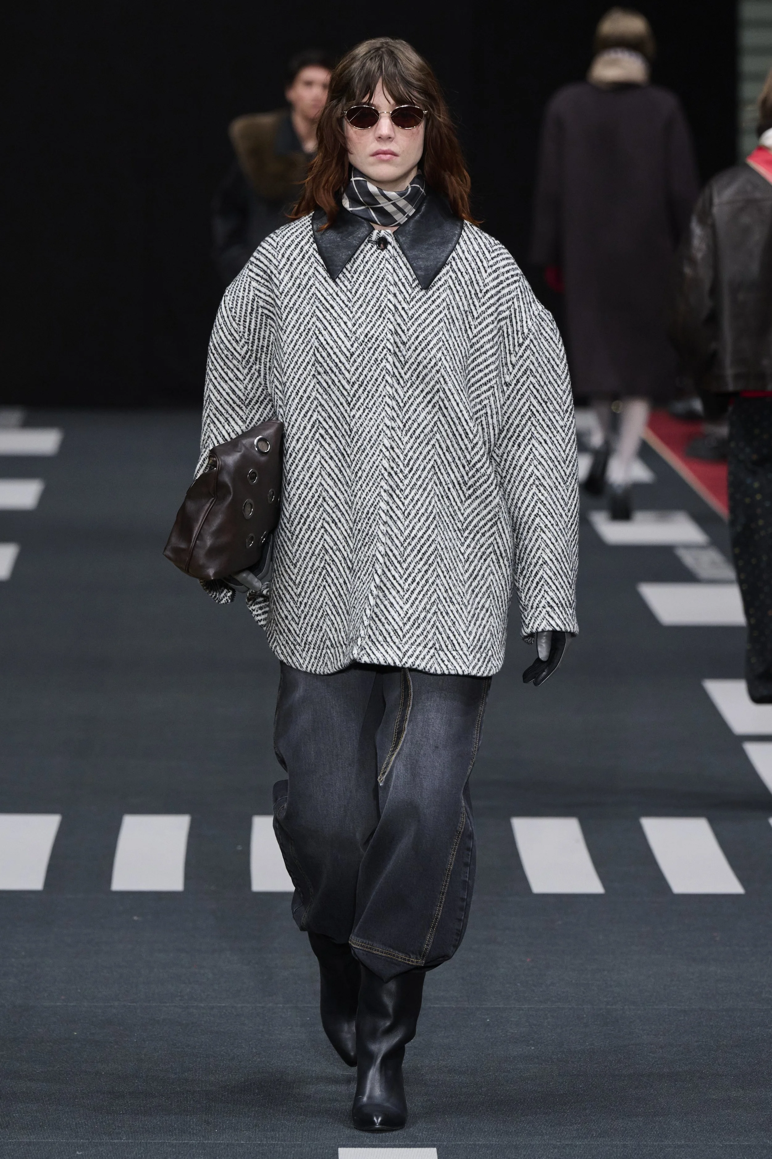 Look 22 of 30 Baum und Pferdgarten AW26.jpg