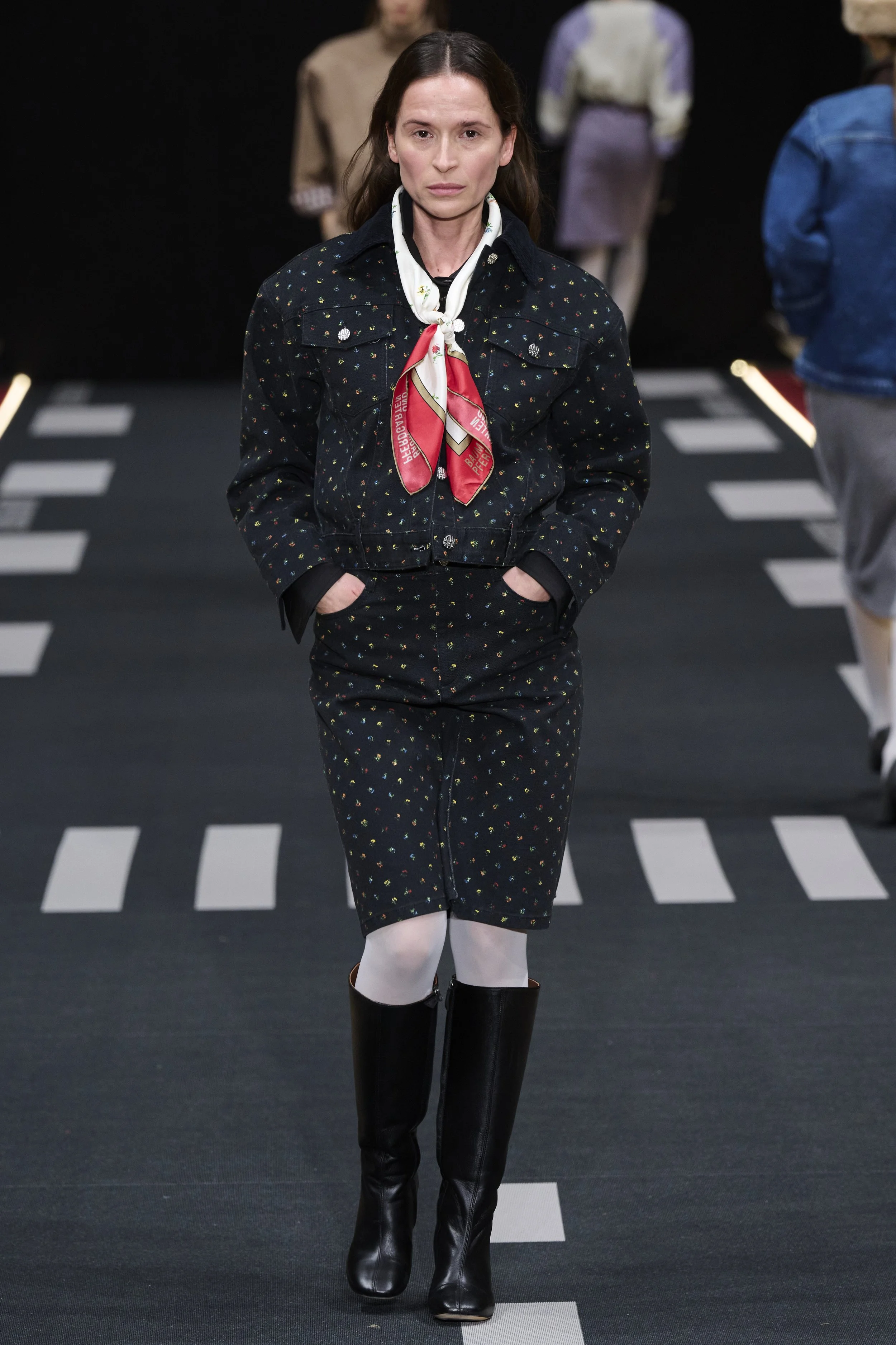 Look 17 of 30 Baum und Pferdgarten AW26.jpg