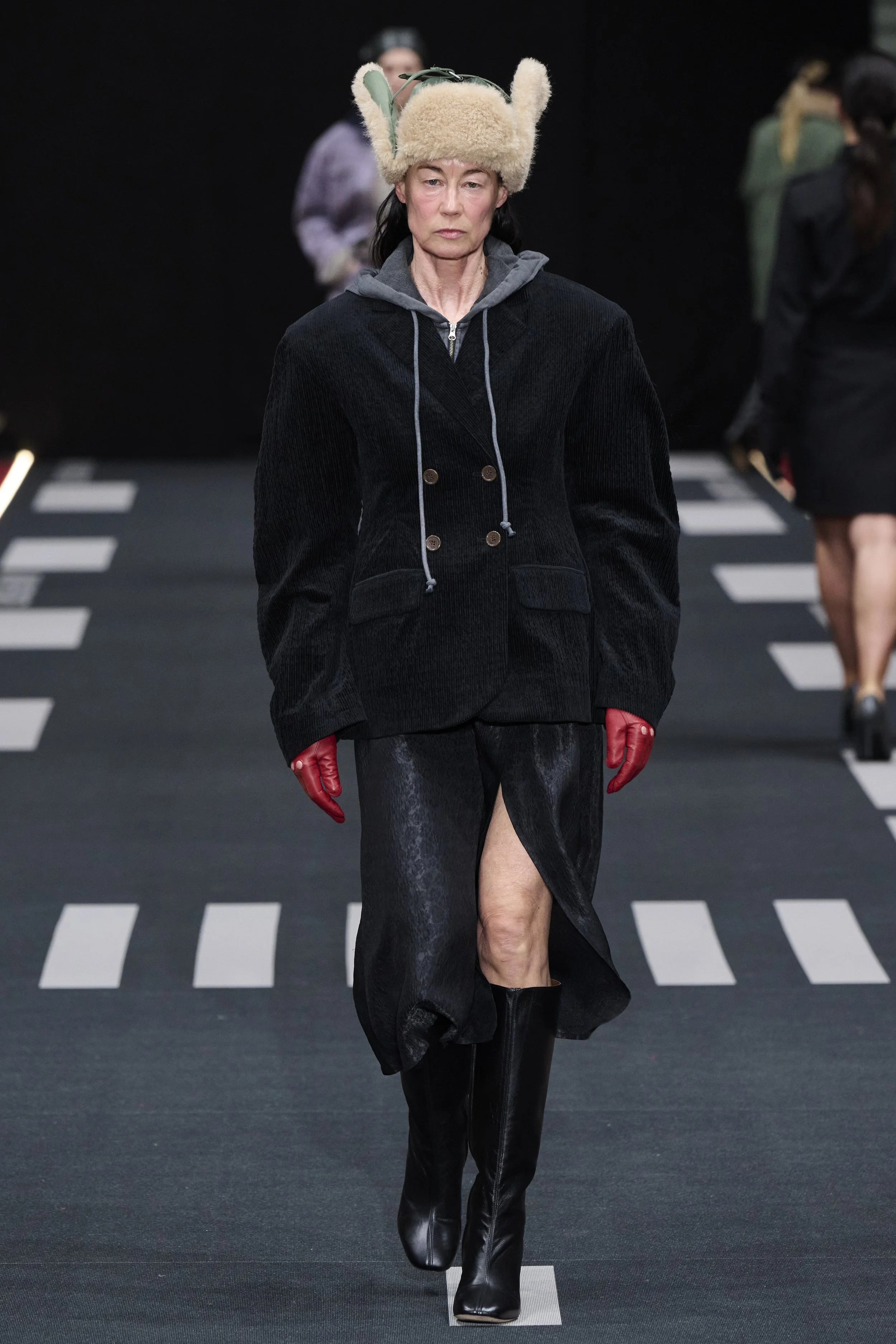 Look 11 of 30 Baum und Pferdgarten AW26.jpg