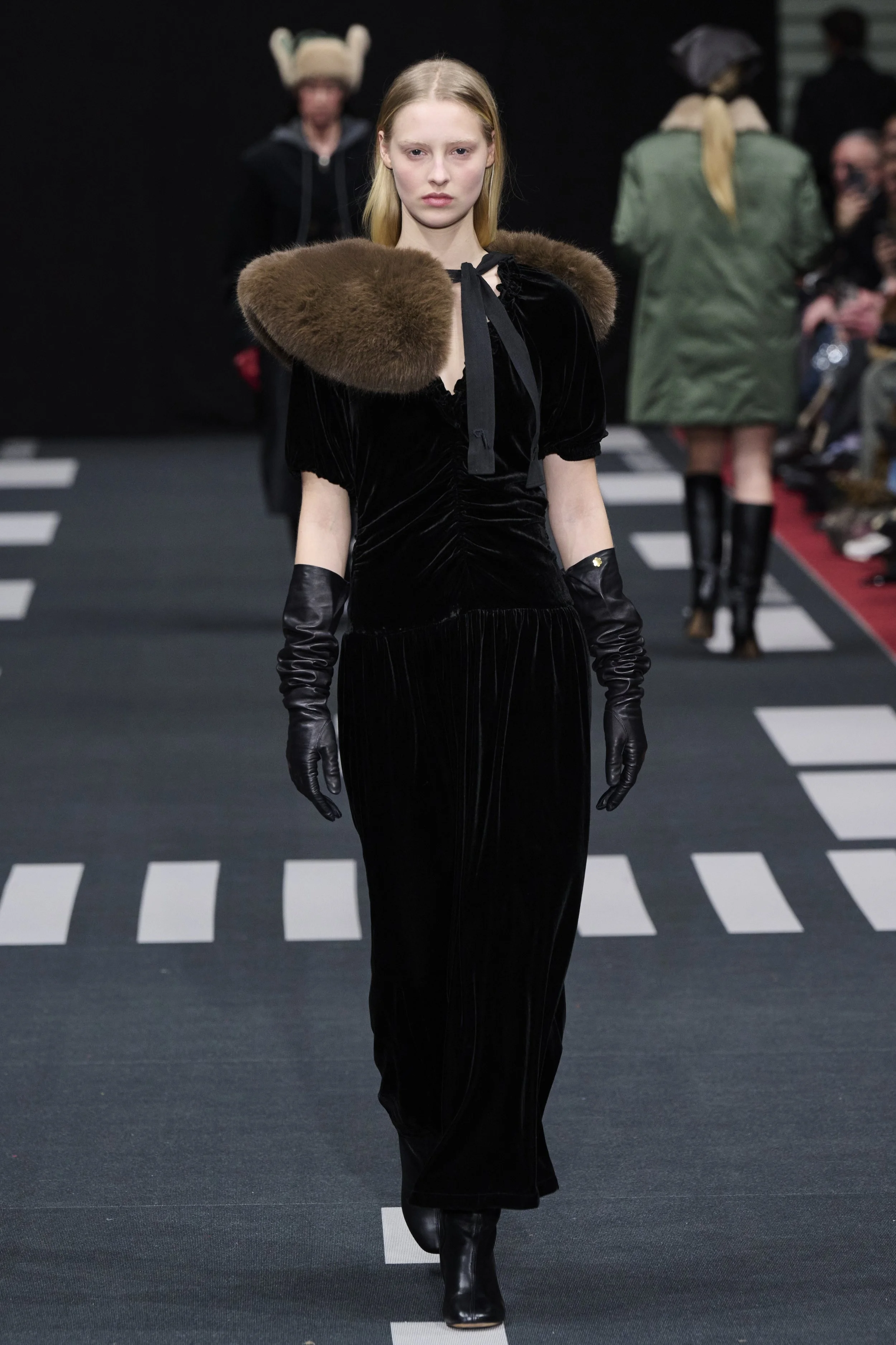 Look 10 of 30 Baum und Pferdgarten AW26.jpg