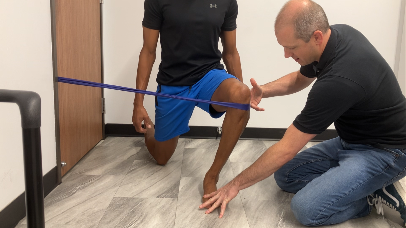 Strength Training vs. Motor Control Exercises: Why Motor Control Comes First in Your Recovery