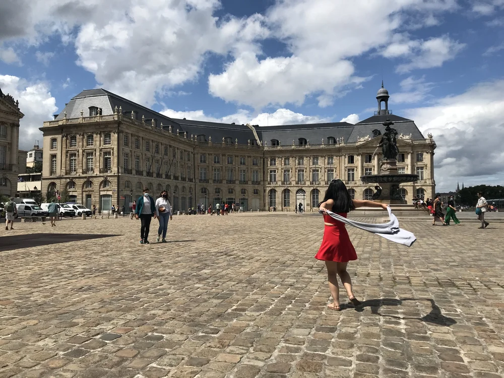 Enjoying the Sun in Place de La Bourse, Bordeaux