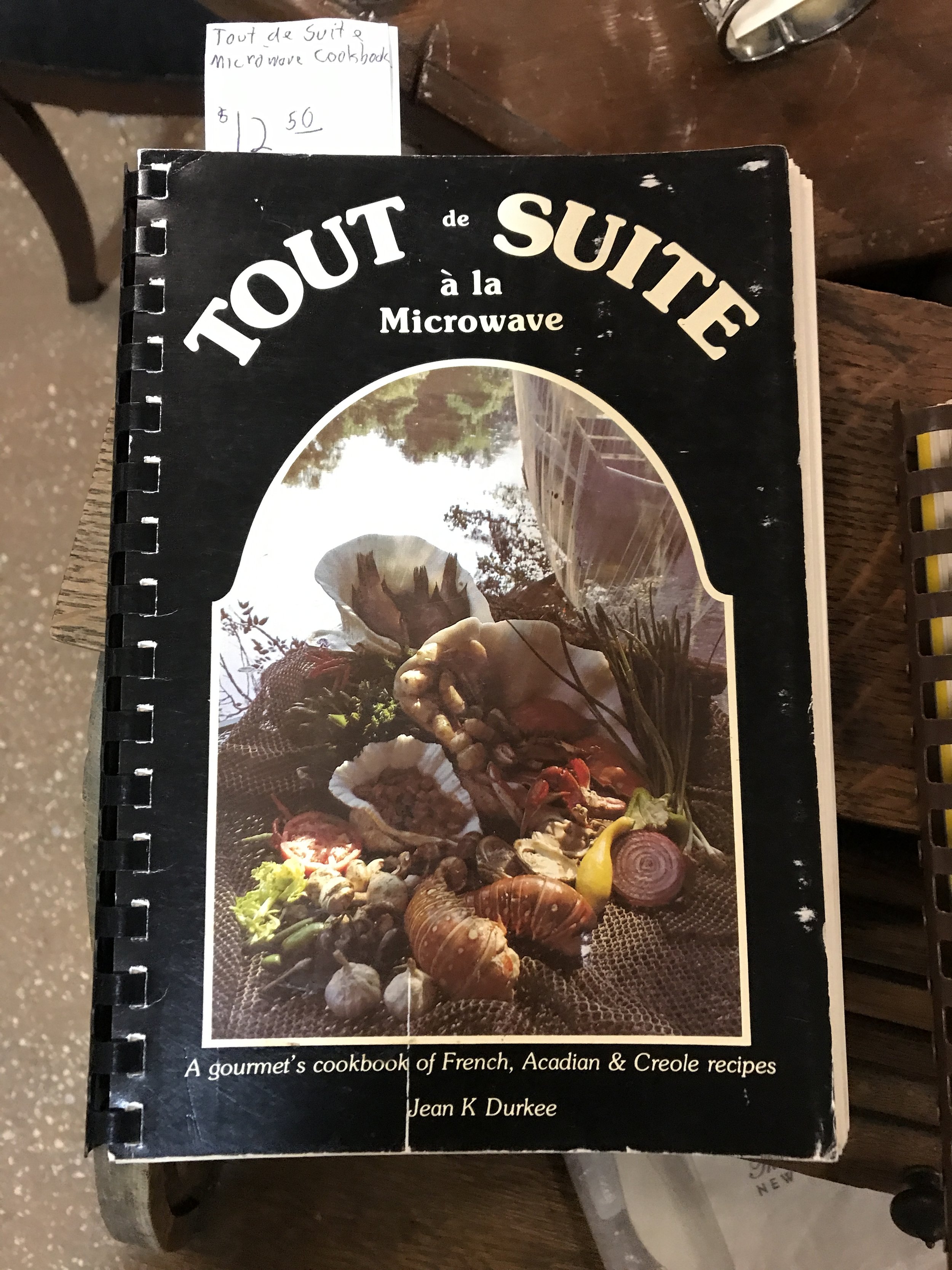 Tout Suite a La Microwave Recipe Book