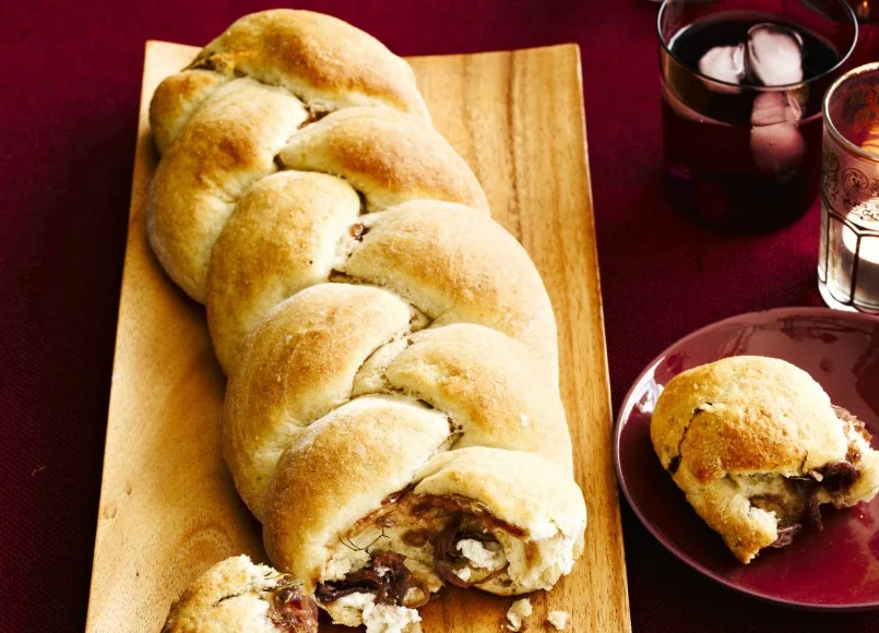 Onion Goats cheese bread.jpg