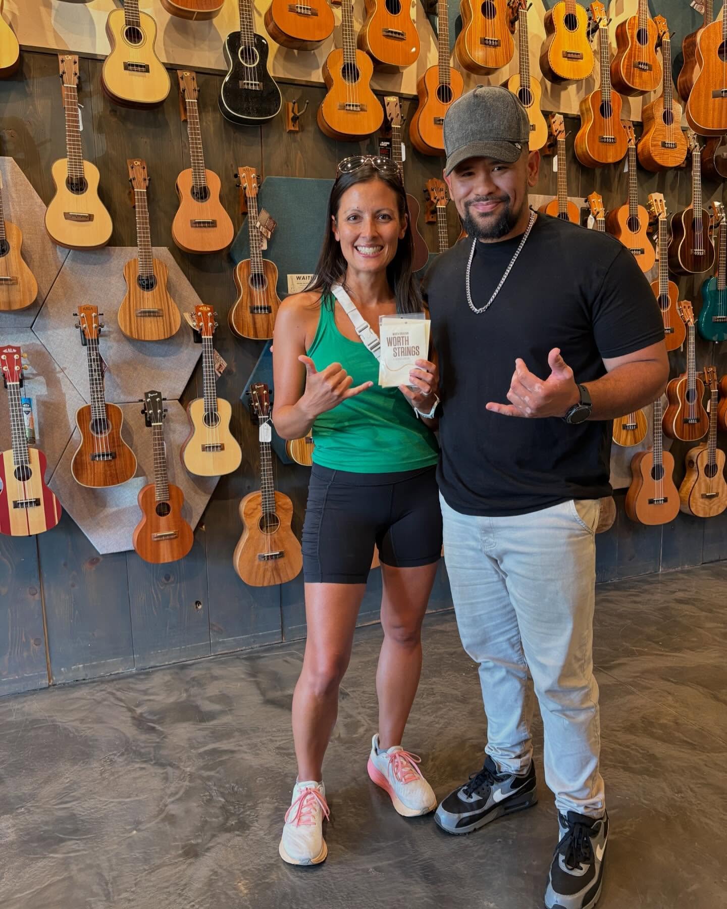 Whenever we vacation on the island of Oahu, I always make a trip over to @theukulelesite in Haleiwa. The team there is super friendly, full of ALOHA and they know so much about EVERYTHING &lsquo;ukulele! It&rsquo;s awesome to chat with the guys, chec