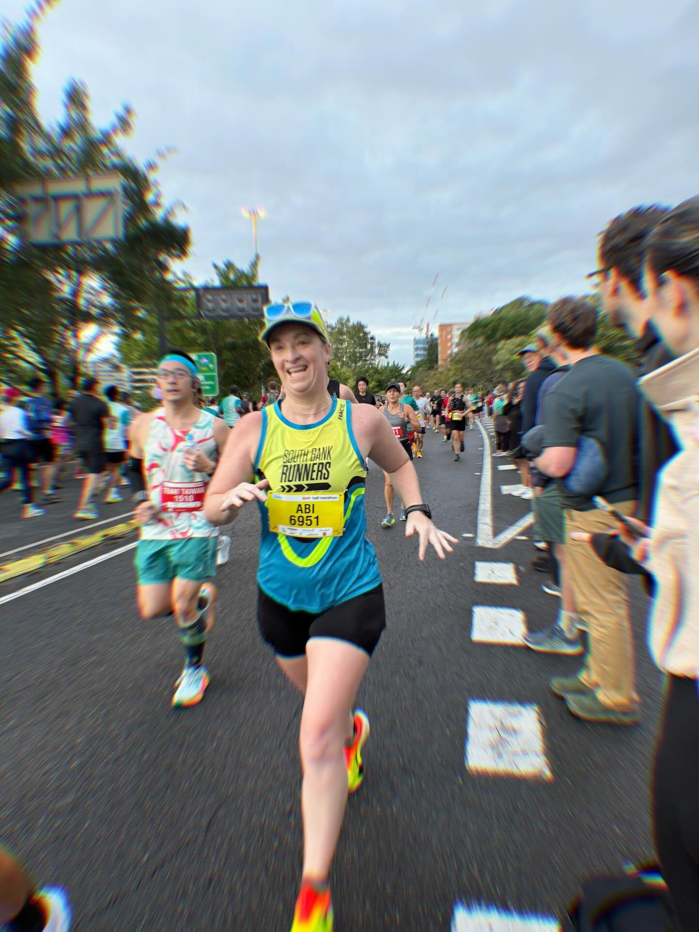 Abi is one of our legendary runners! She completed all 6 Abbott World Marathon Majors last year #sixstarfinisher , and this year she&rsquo;s taking on the new 7th AbbottWMM in @sydney_marathon . Go champion! 💙💛

#sixstarsfinisher #abbottwmm #sydney
