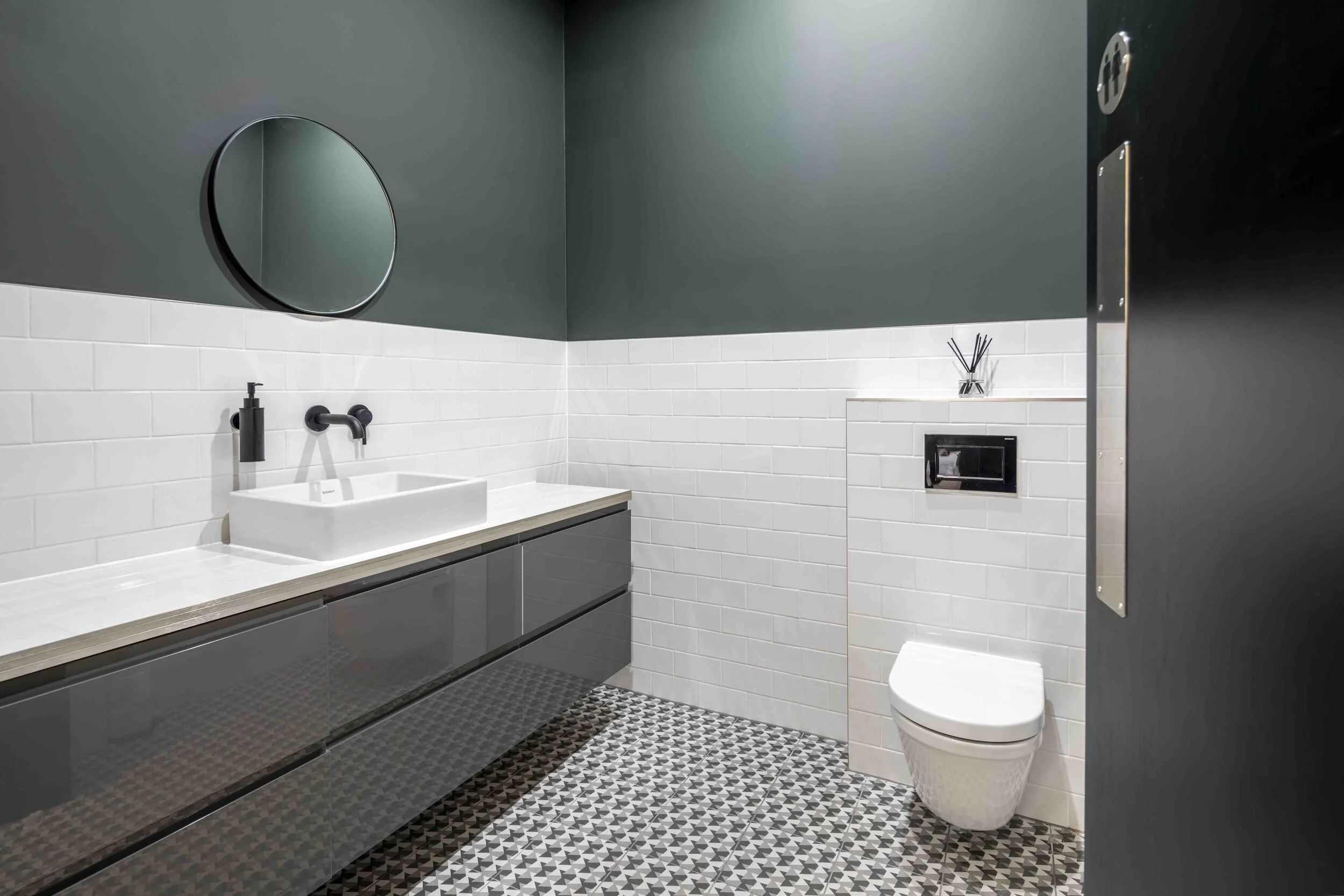  Bathroom, Ealing Broadway 