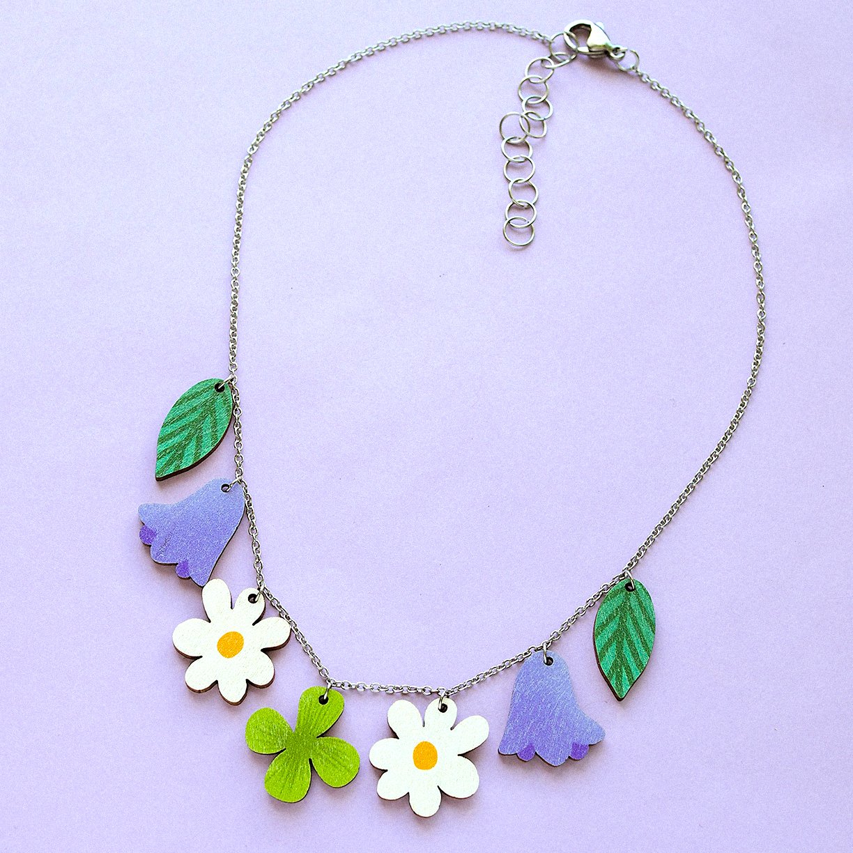 flower chain necklace lighter cropped.jpg