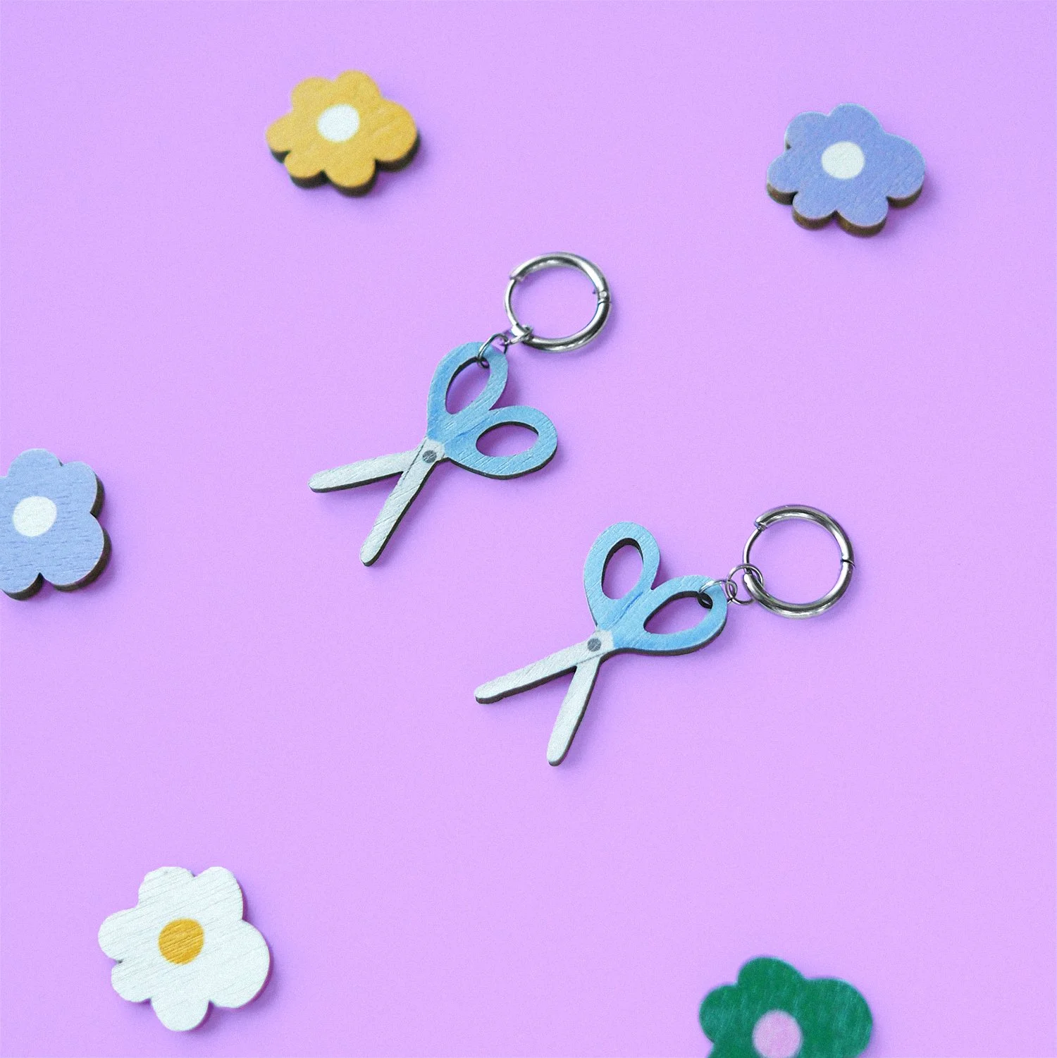 blue scissor flat square small dif.jpg