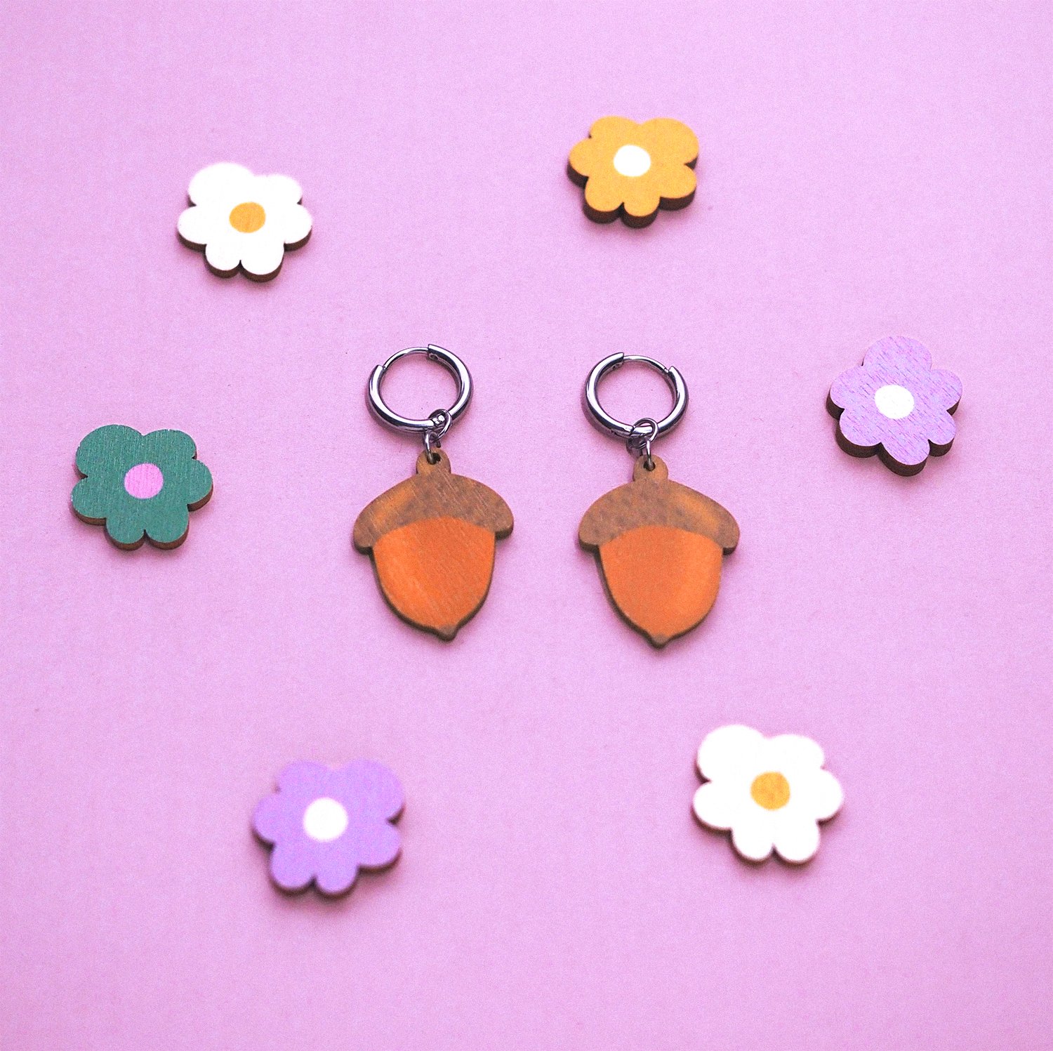 acorn flat 2 square small.jpg