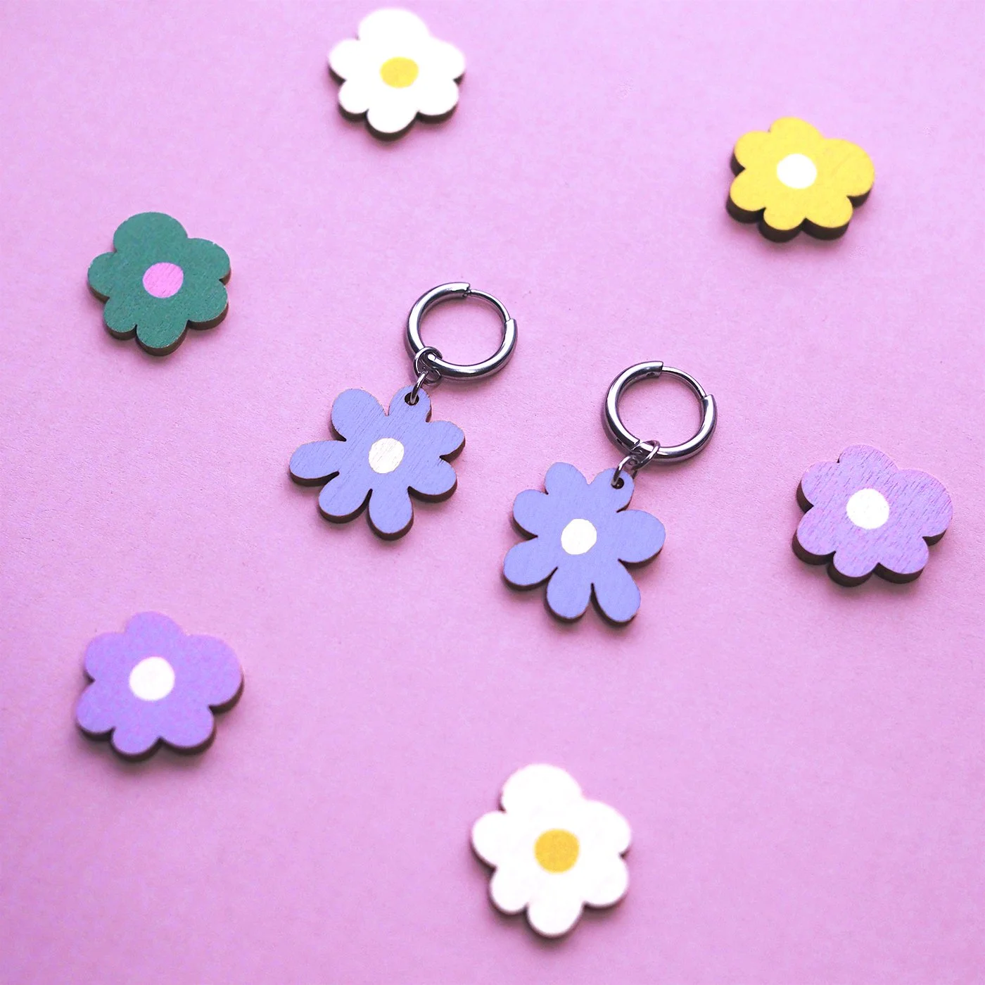 meadow flower blue small.jpg