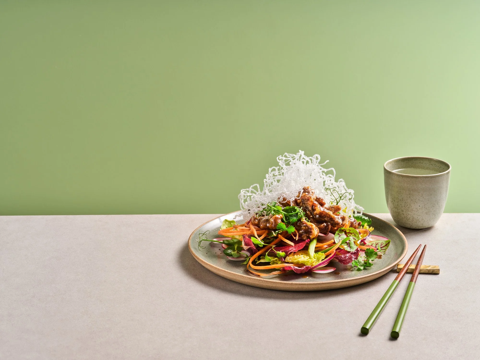 Isobel_Grosvenor_4-5.5.23 - AsianStyleCrispyBeefSalad - 246.jpg