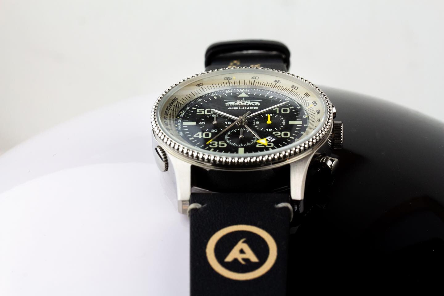 Nouvelle GMT Airliner 🛩
42.2mm
Lien Crowdfunding en Bio