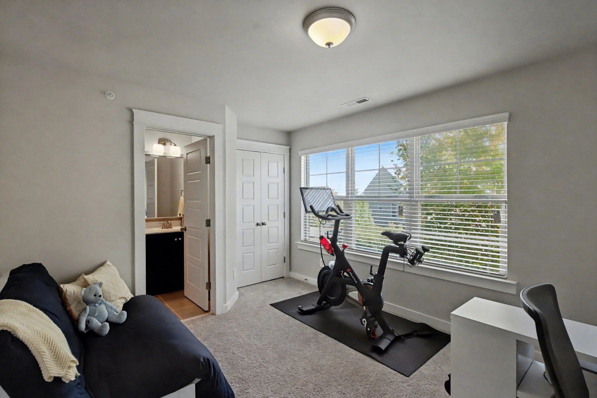 22-web-or-mls-6321-pesta-ct-raleigh-021.jpeg