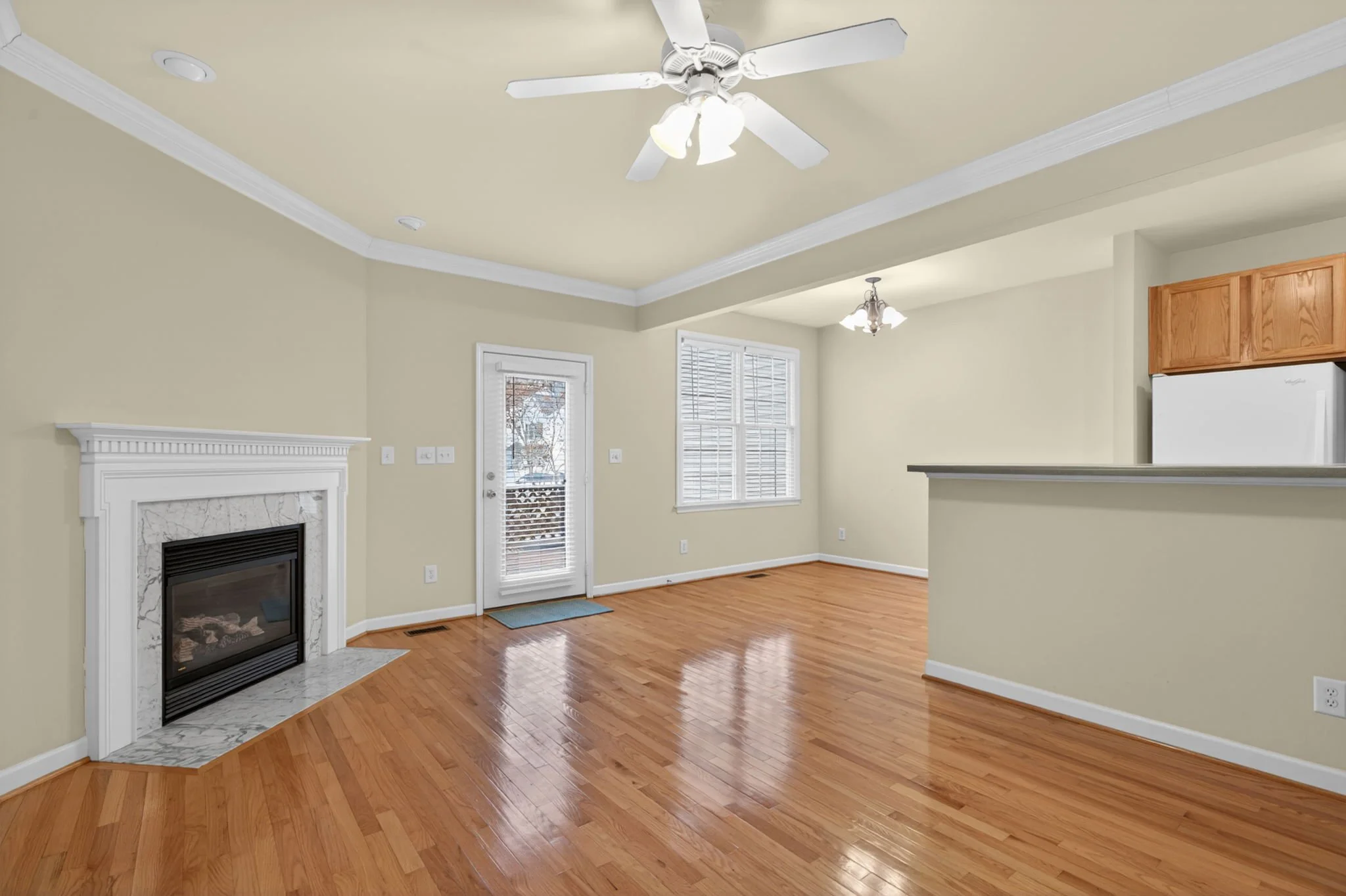 8-web-or-mls-4609-asterwood-drive-raleigh-nc-usa-010.jpeg
