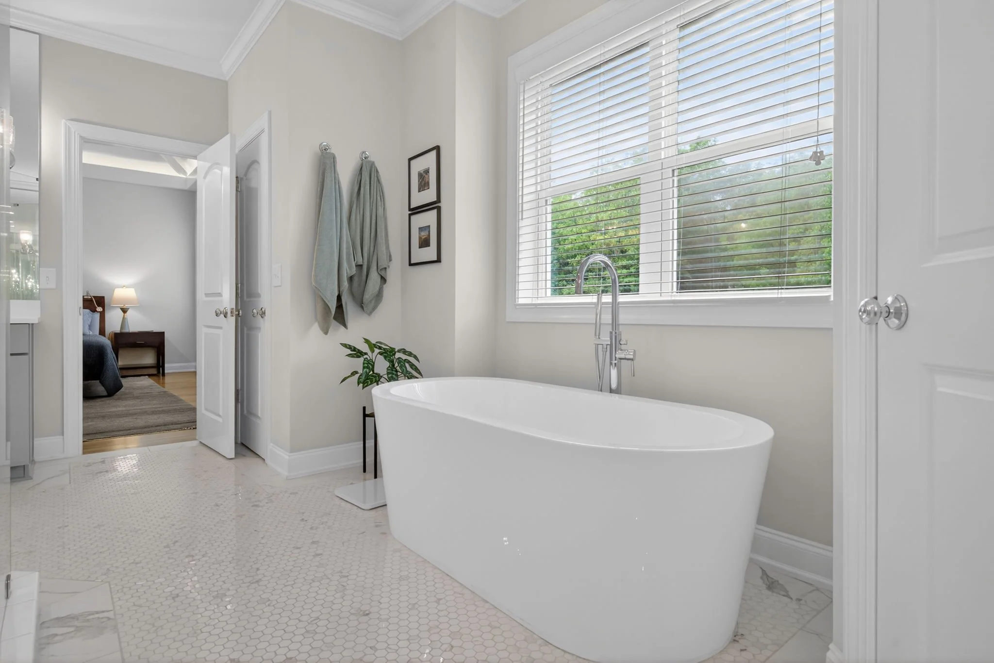 42-web-or-mls-6901-ray-family-farm-ct-046.jpeg