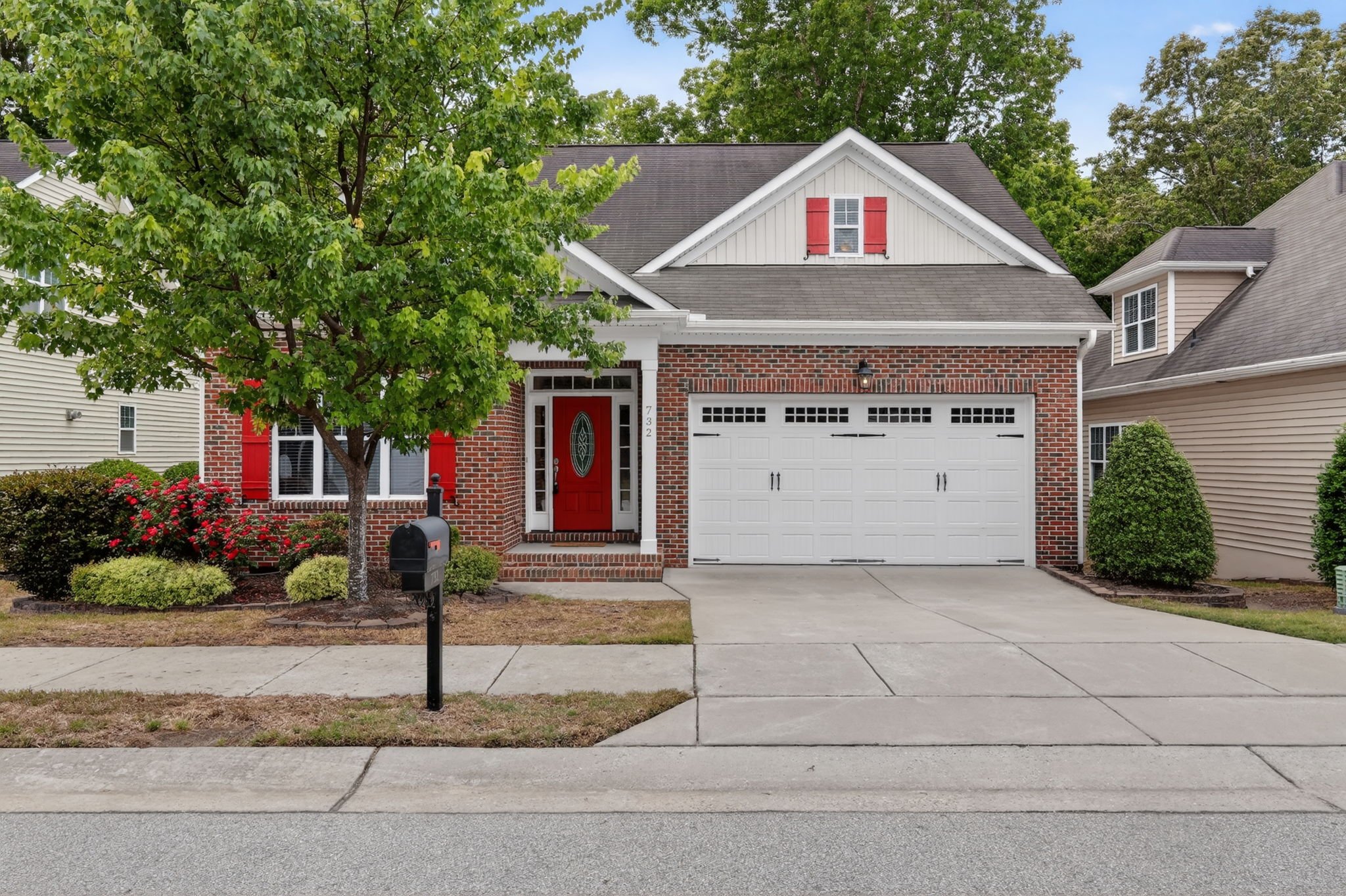 1-web-or-mls-732-varina-ln-jenne-kendziora-006.jpeg