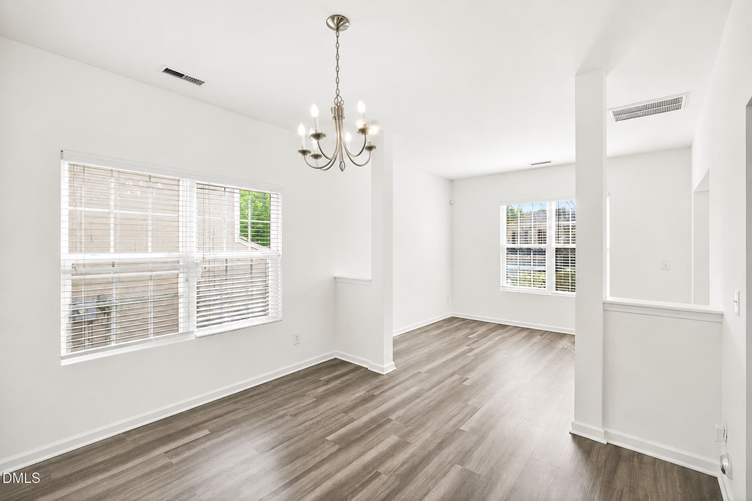 dining room.png