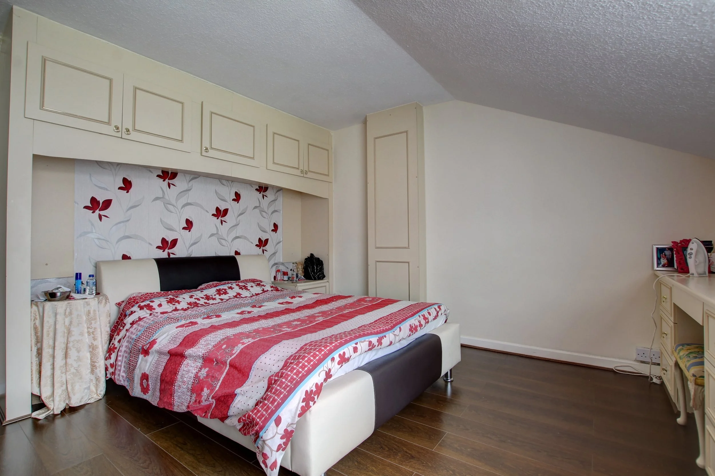 7 bed one.jpg